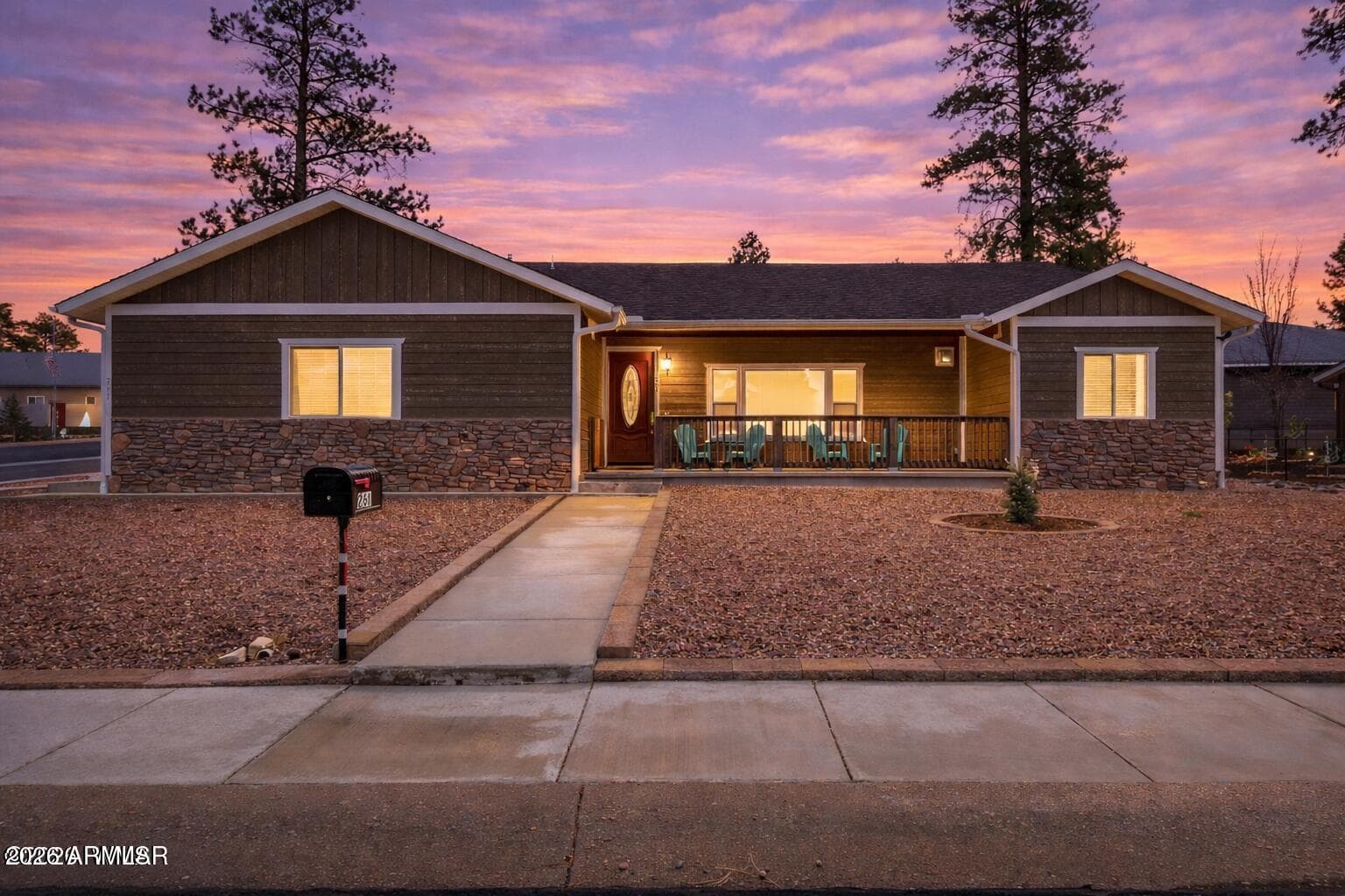 261 N FOX Run, Show Low, AZ 85901 — photo 1 of 44