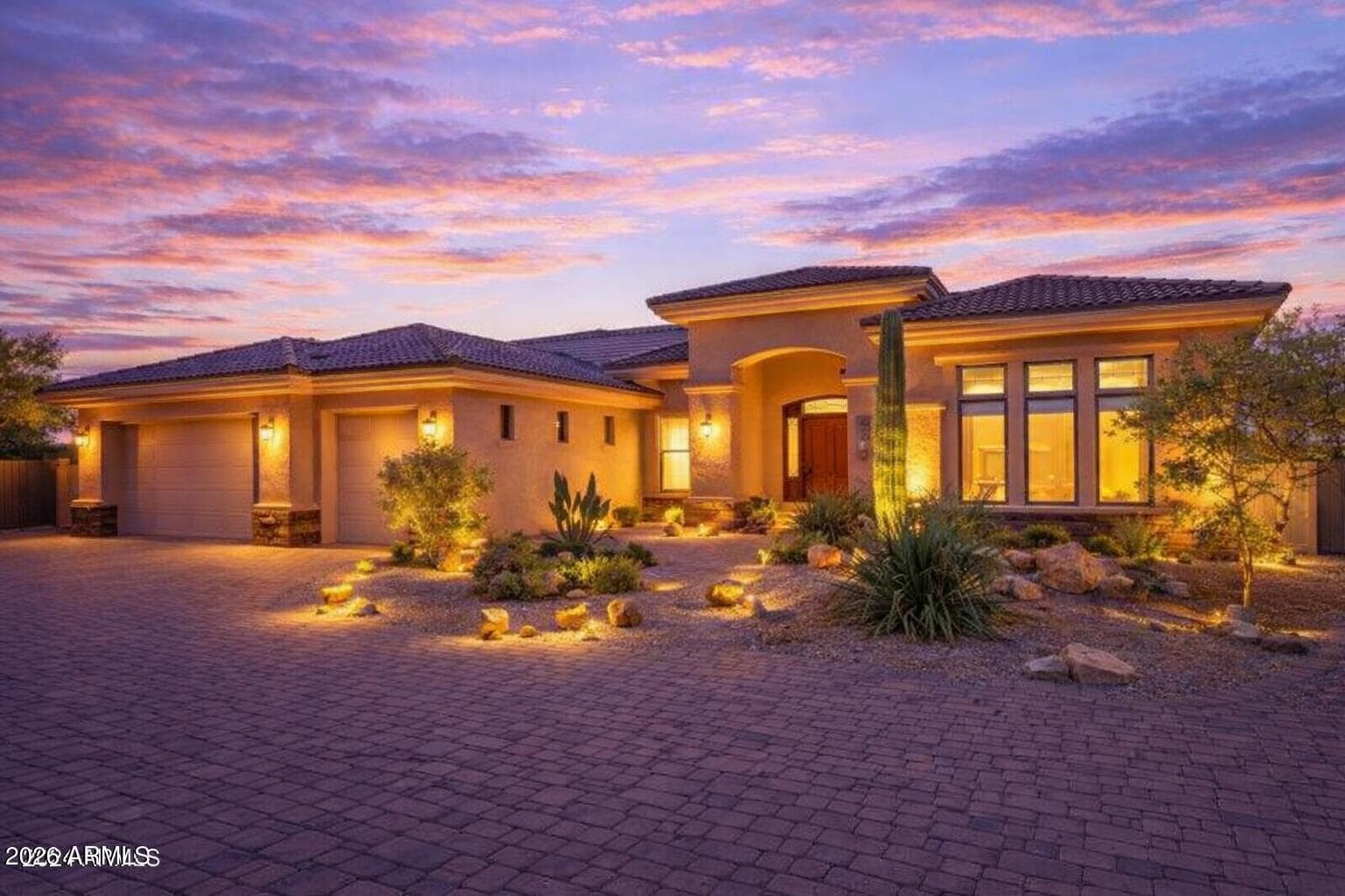 13912 E CAVEDALE Drive, Scottsdale, AZ 85262 — photo 1 of 94