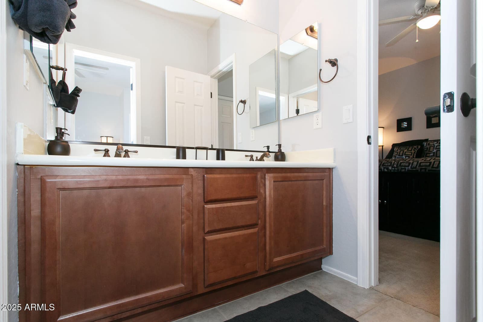 6903 E PORTIA Street, Mesa, AZ 85207 — photo 8 of 60
