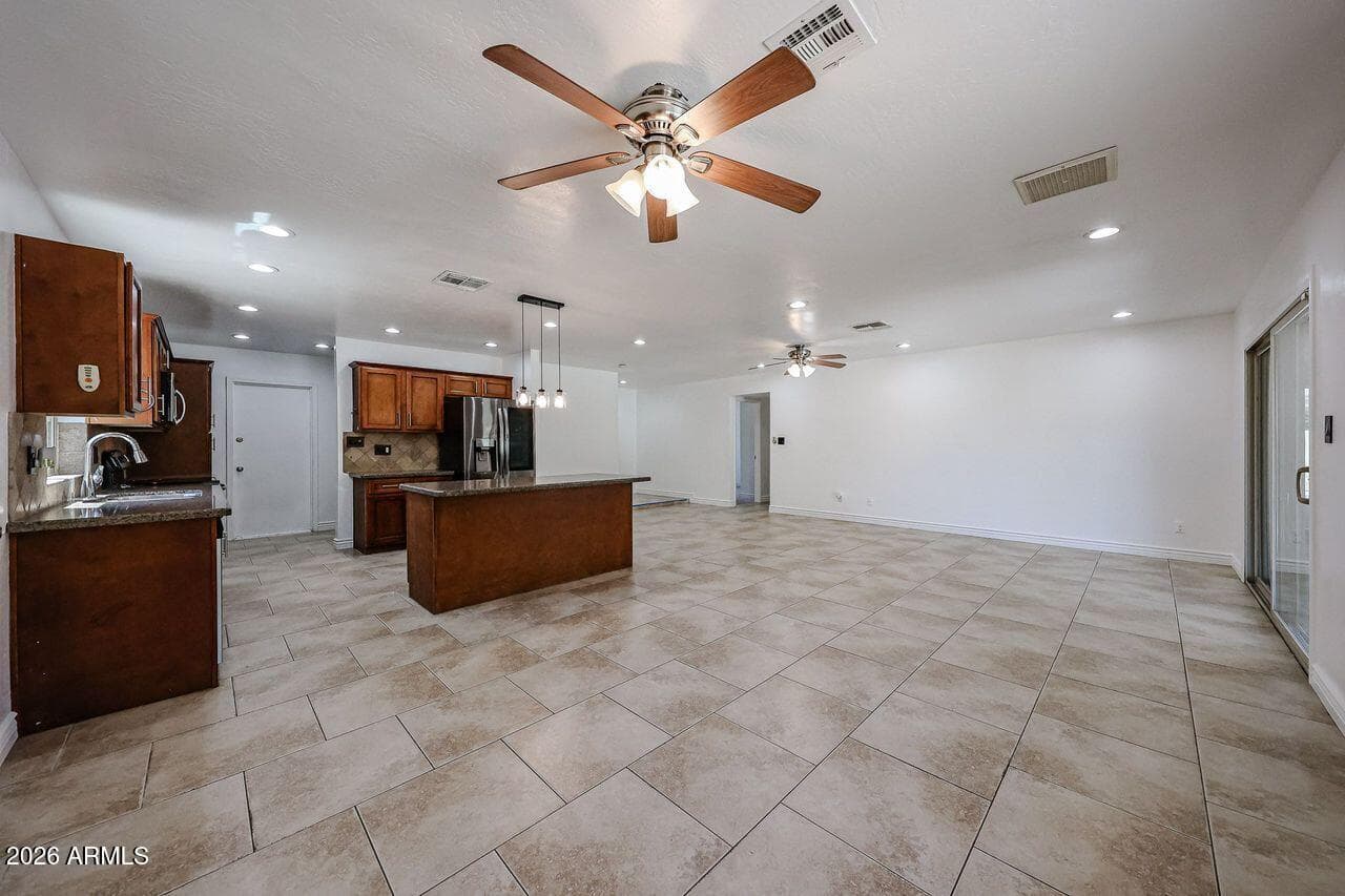 12443 N 27TH Place, Phoenix, AZ 85032 — photo 12 of 57