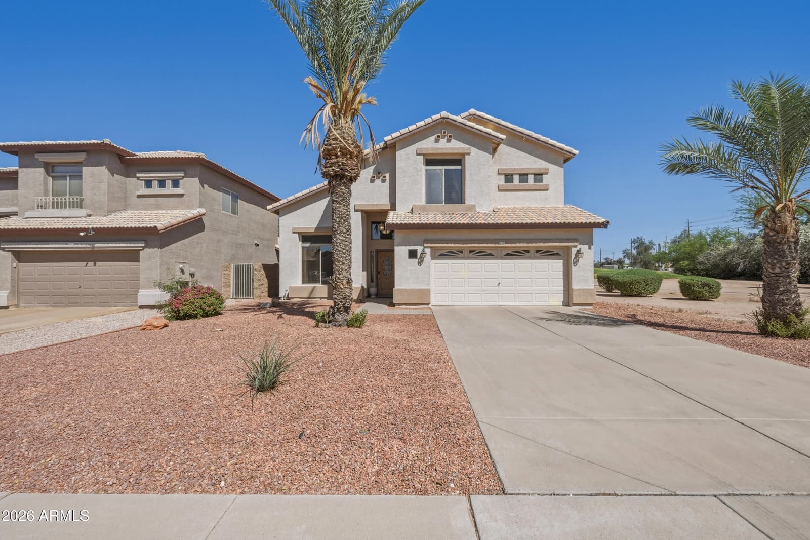 1572 E BLACK DIAMOND Drive, Gilbert, AZ 85296 — photo 1 of 33