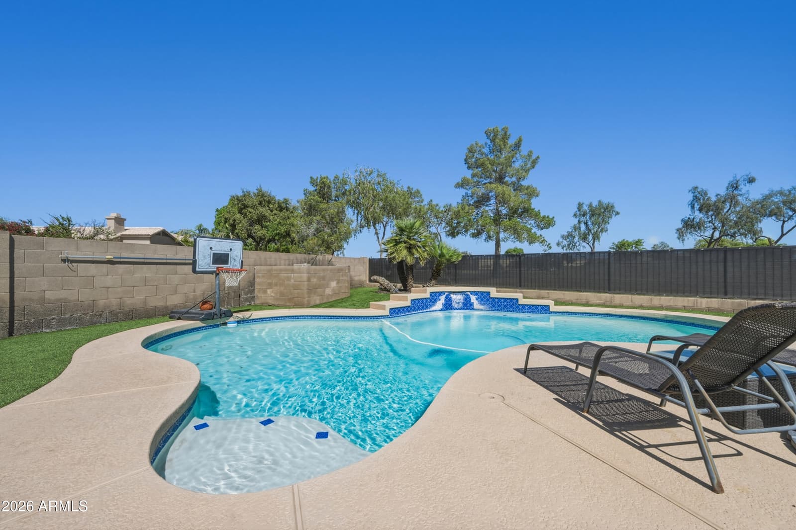 1572 E BLACK DIAMOND Drive, Gilbert, AZ 85296 — photo 5 of 33