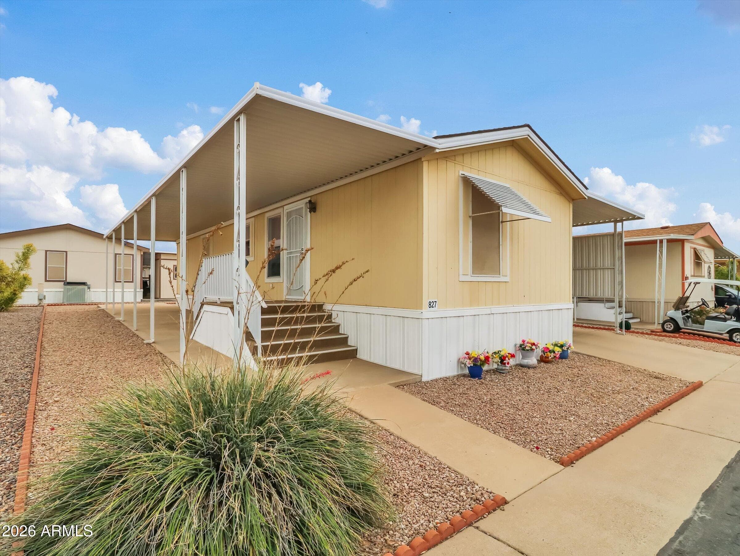 301 S SIGNAL BUTTE Road 827, Apache Junction, AZ 85120 — photo 1 of 29