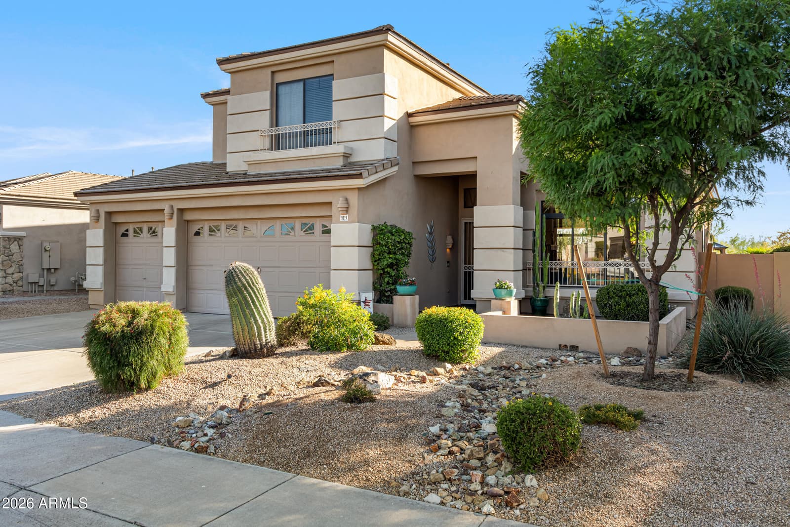 5219 E HASHKNIFE Road, Phoenix, AZ 85054 — photo 4 of 29