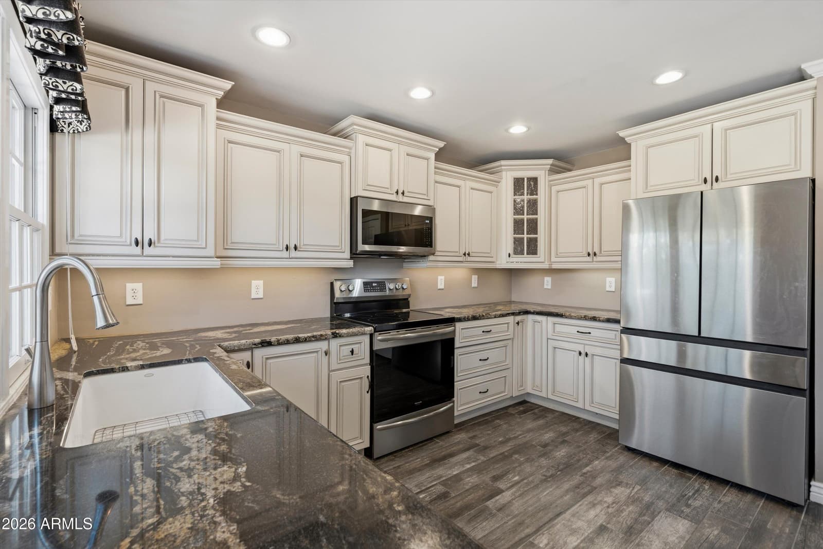 4422 W WAGONER Road, Glendale, AZ 85308 — photo 12 of 47