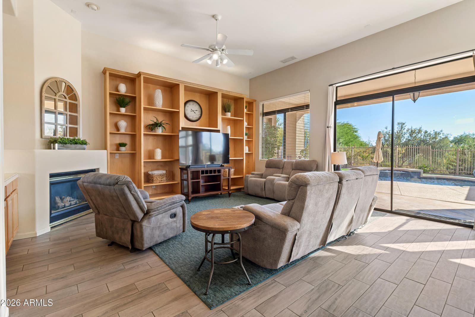 5219 E HASHKNIFE Road, Phoenix, AZ 85054 — photo 14 of 29