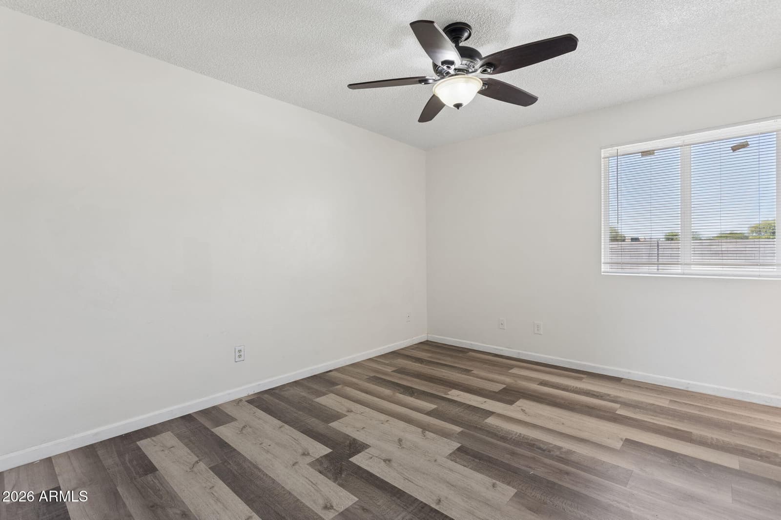 11624 N 25TH Avenue, Phoenix, AZ 85029 — photo 12 of 29