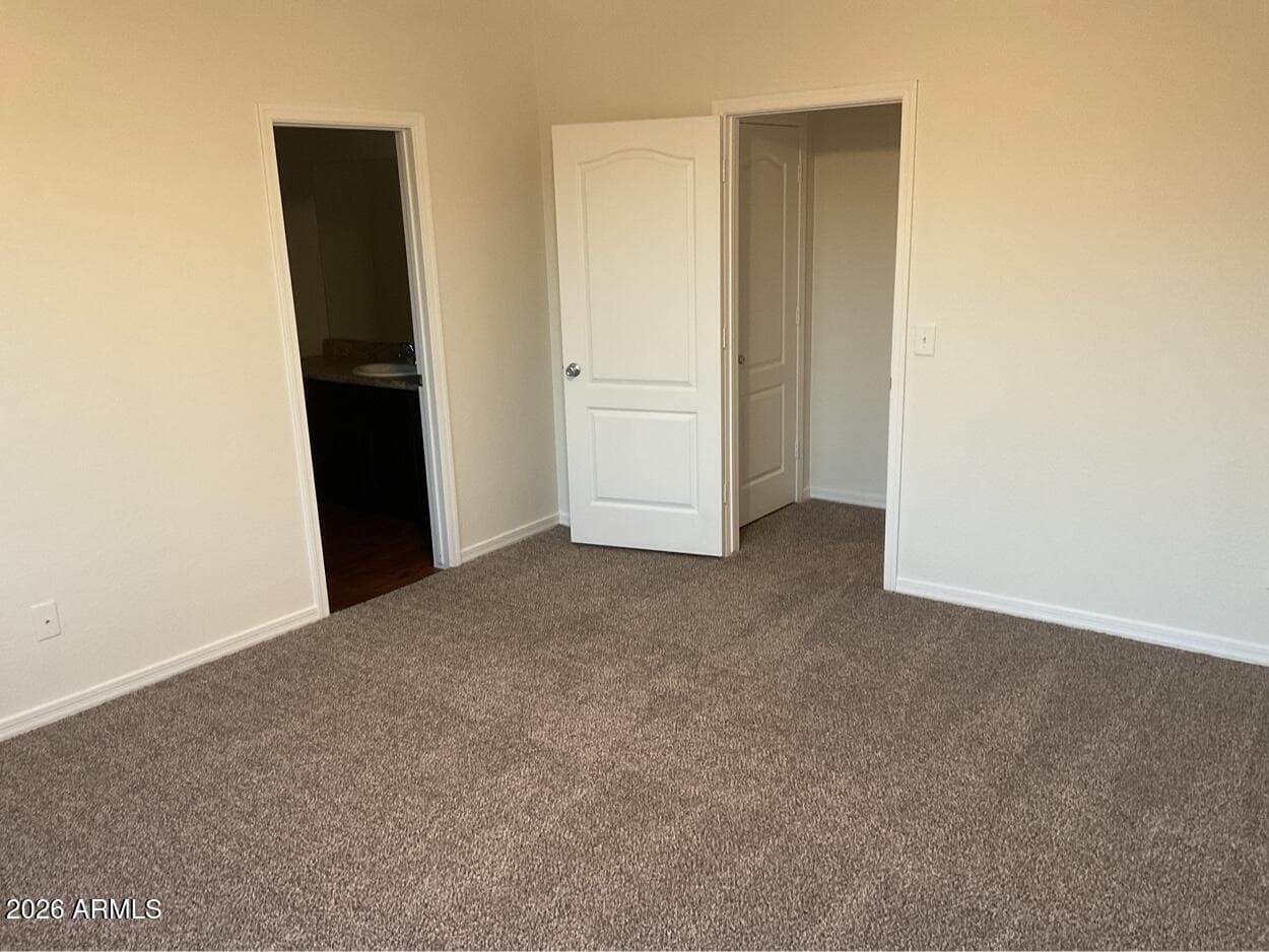 8141 W Encinas Lane, Phoenix, AZ 85043 — photo 6 of 15