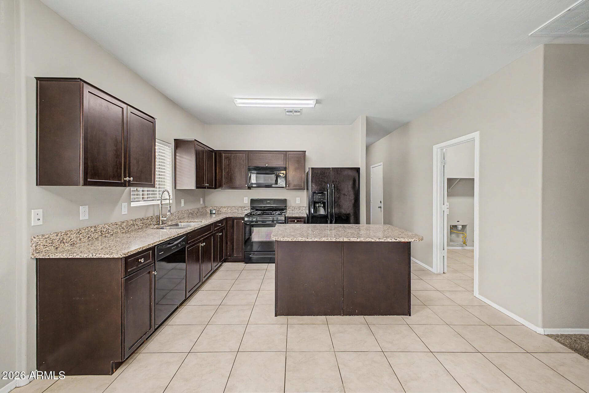 3795 N 298TH Avenue, Buckeye, AZ 85396 — photo 5 of 27