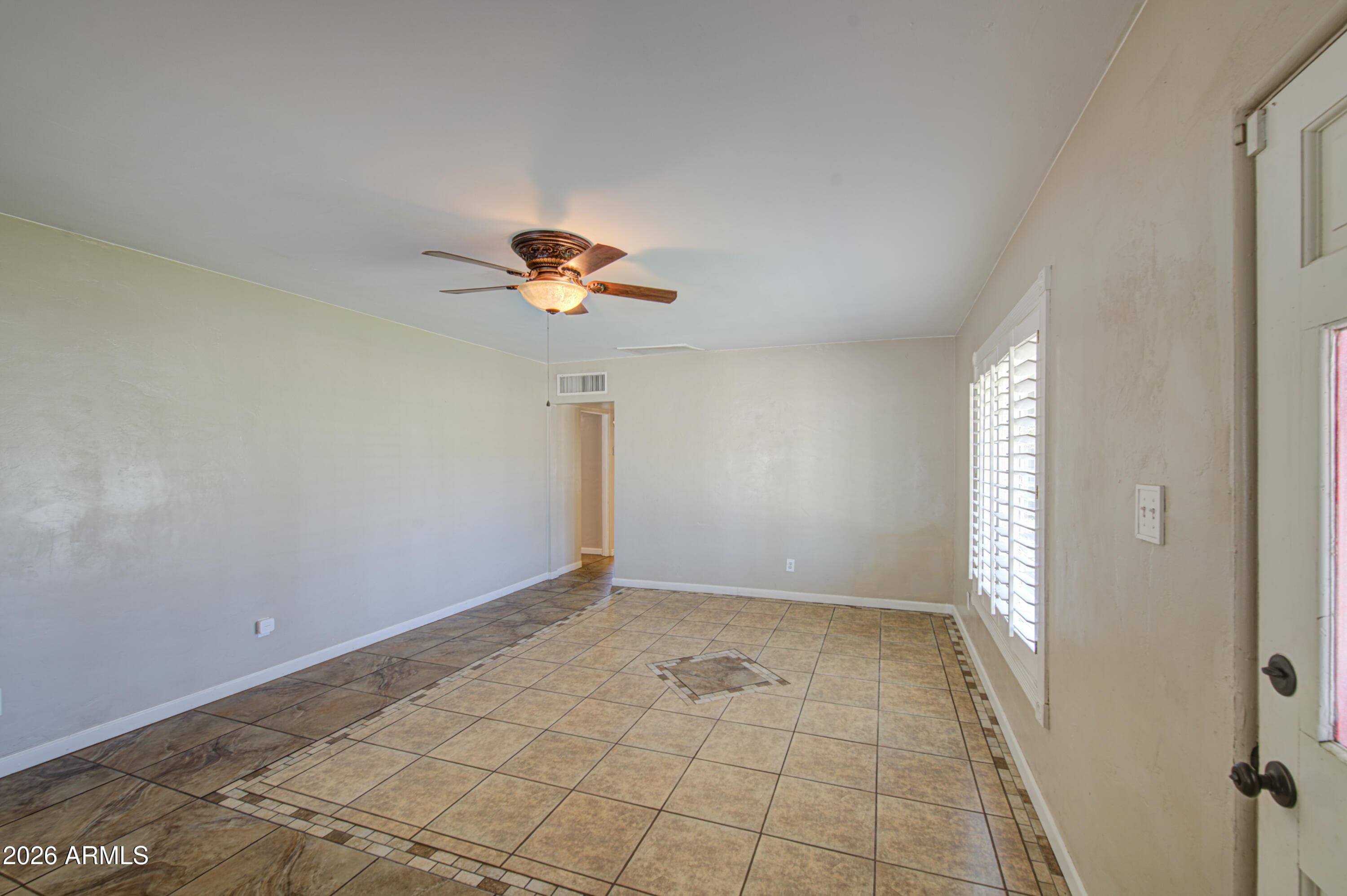 914 N CAMERON Avenue, Casa Grande, AZ 85122 — photo 9 of 45