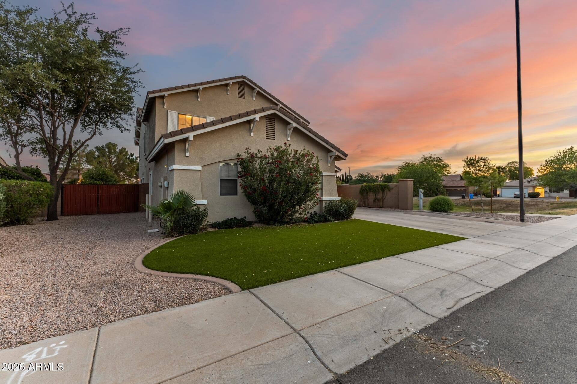 1271 E CANYON CREEK Drive, Gilbert, AZ 85296 — photo 2 of 69