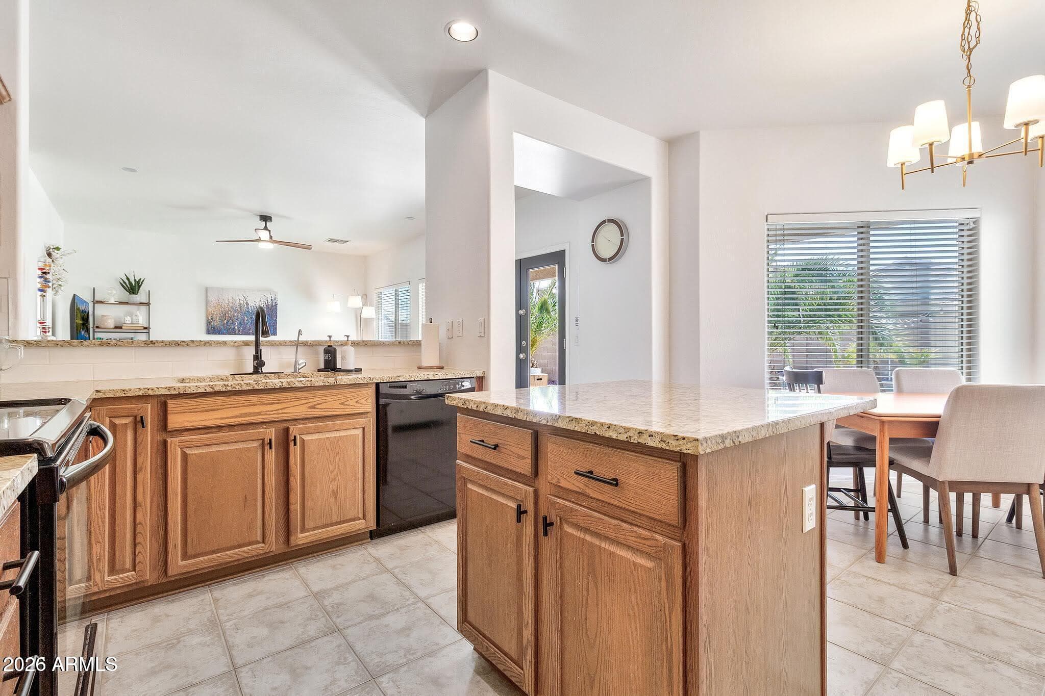1231 E CANYON Trail, San Tan Valley, AZ 85143 — photo 15 of 38