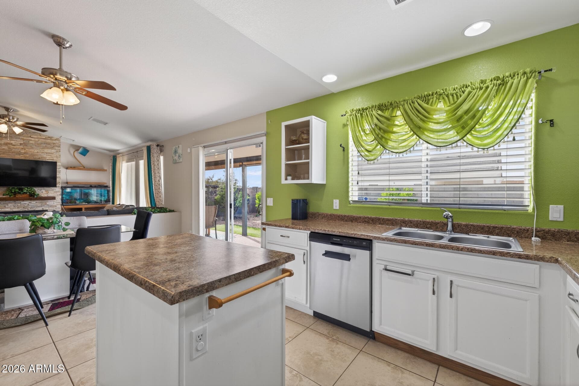 8276 W TINAJAS Drive, Arizona City, AZ 85123 — photo 11 of 23