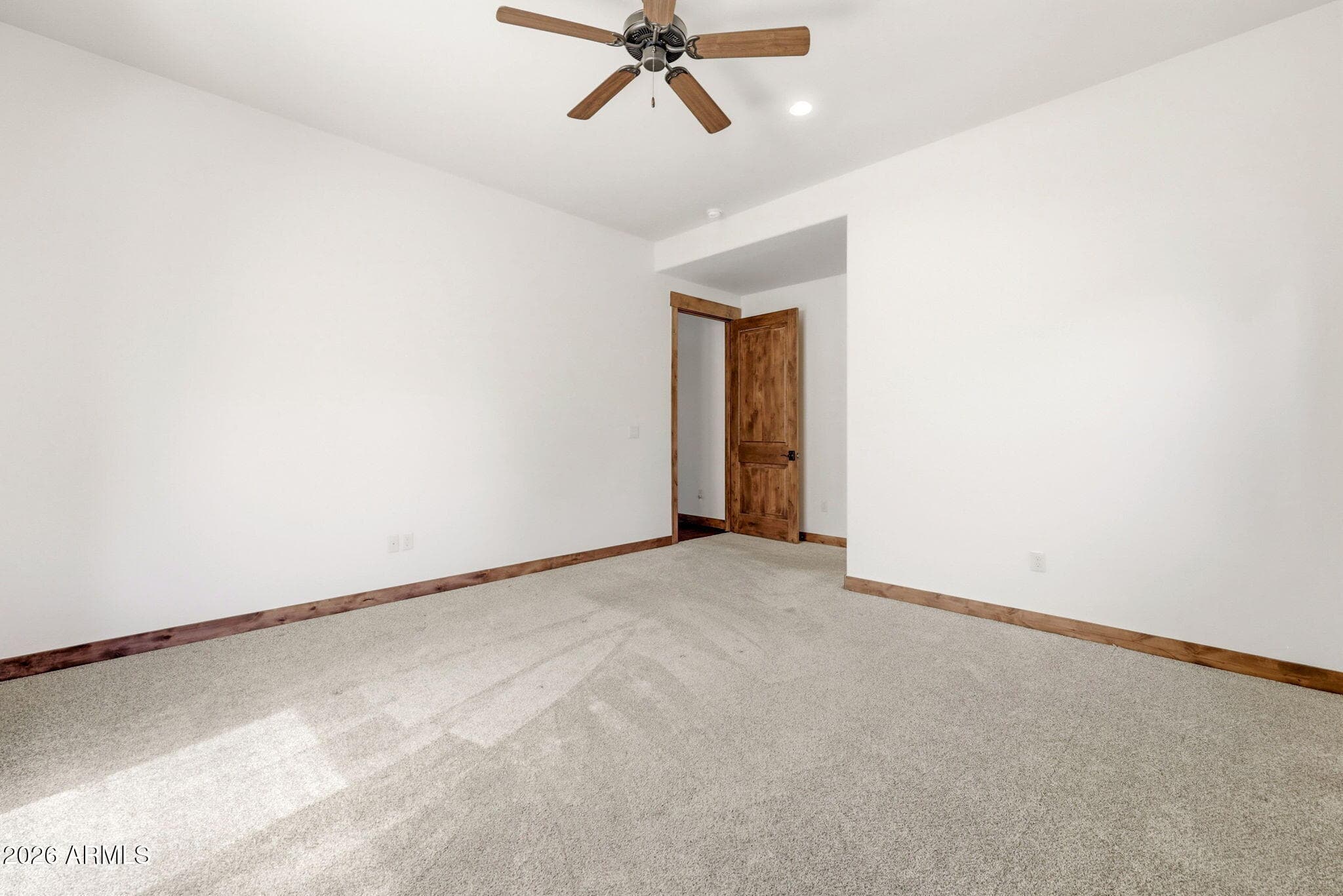 4471 W FALLING LEAF Road, Show Low, AZ 85901 — photo 18 of 45