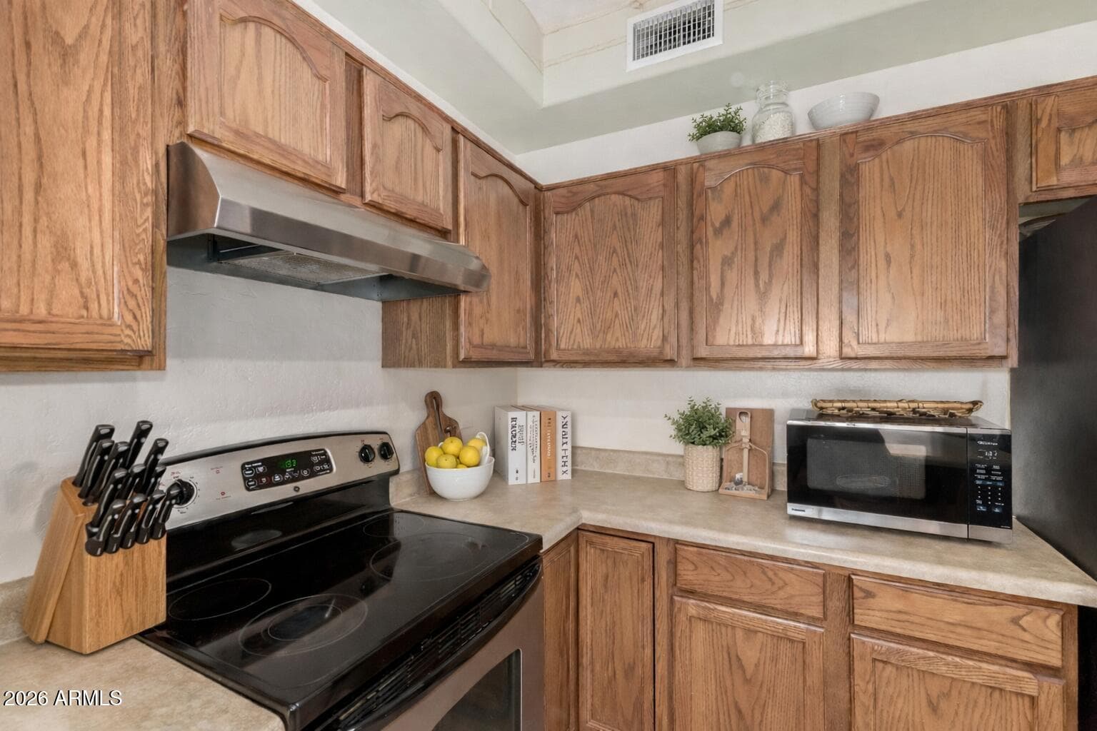 15129 W POST Drive, Surprise, AZ 85374 — photo 11 of 24