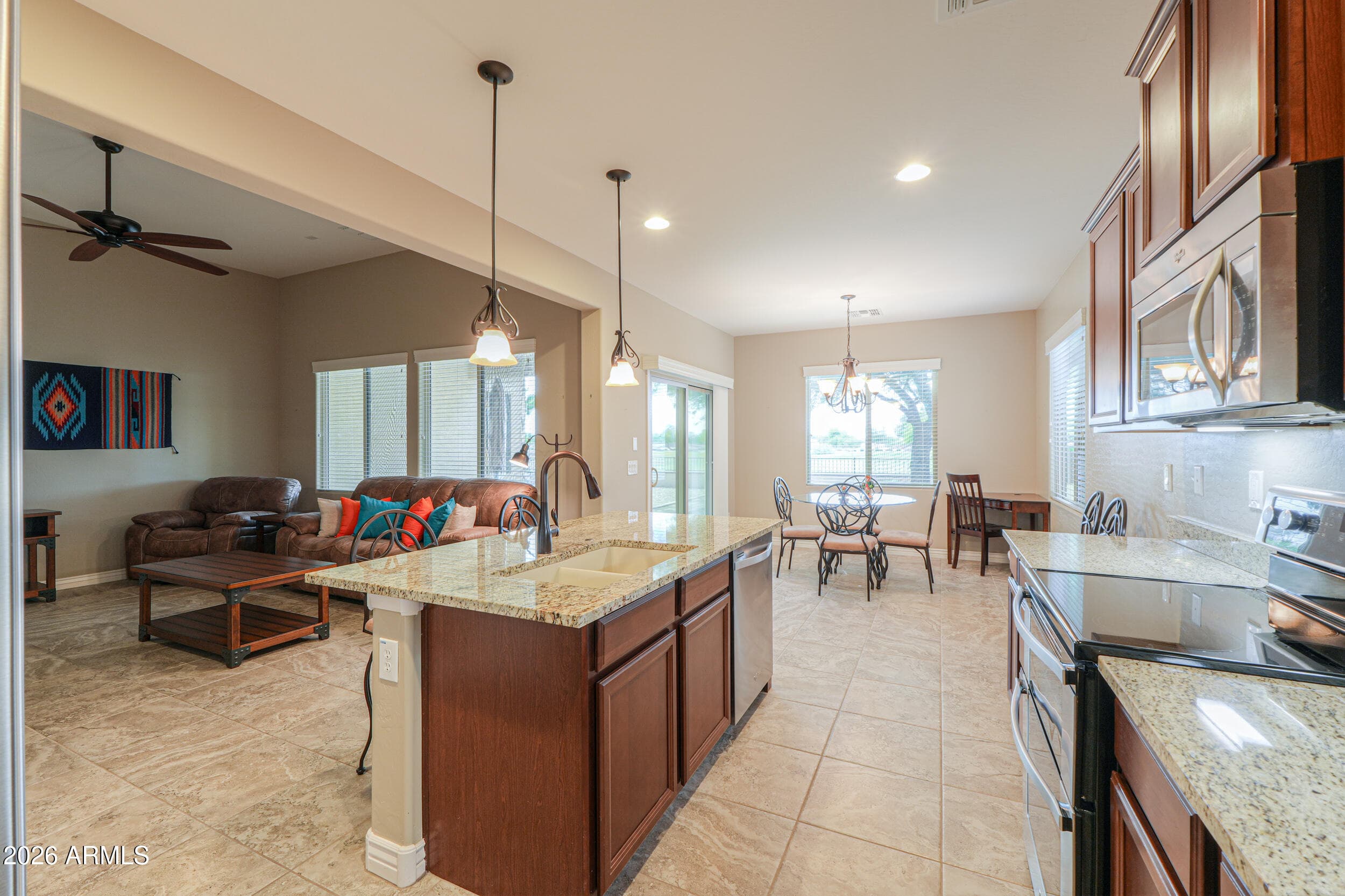 17 S ALAMOSA Avenue, Casa Grande, AZ 85194 — photo 13 of 61
