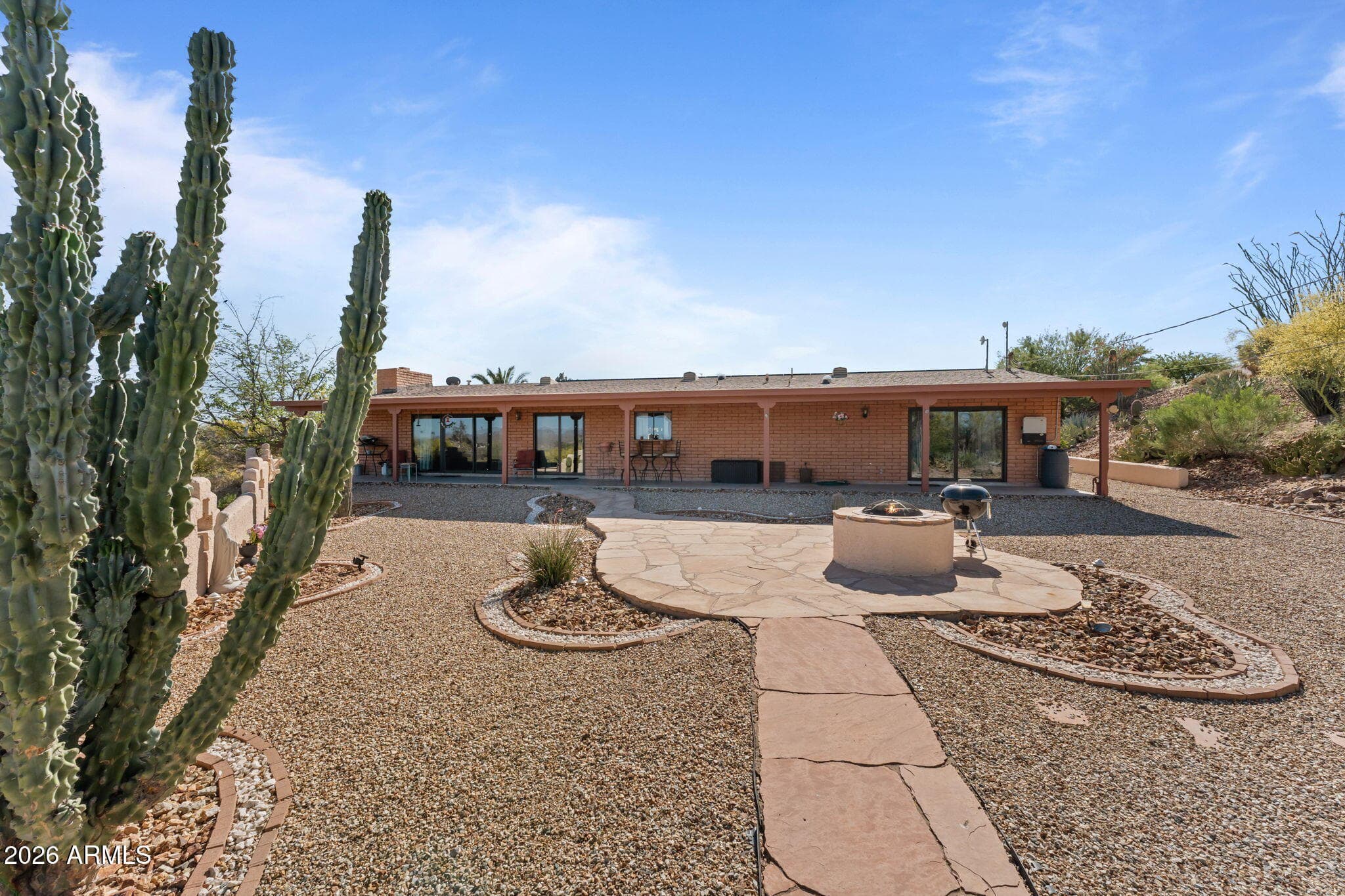 1865 Hillside Drive, Wickenburg, AZ 85390 — photo 3 of 48