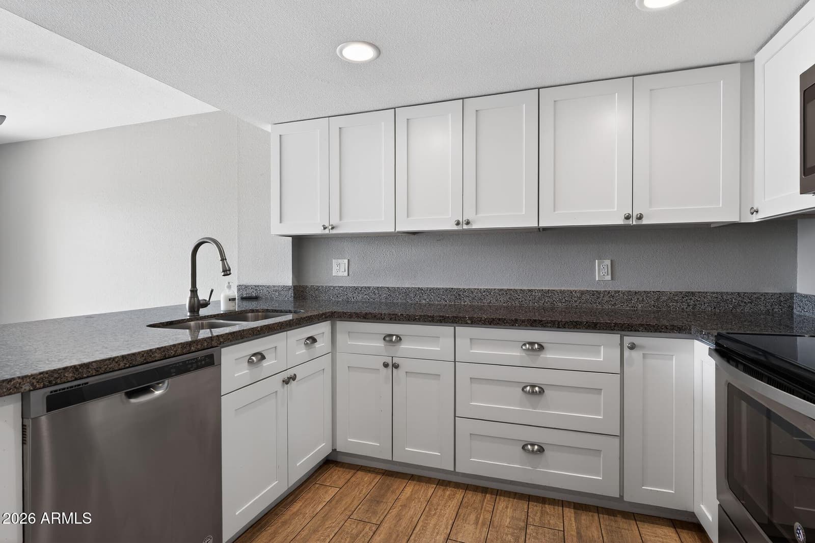 11609 S Maze Court, Phoenix, AZ 85044 — photo 7 of 14