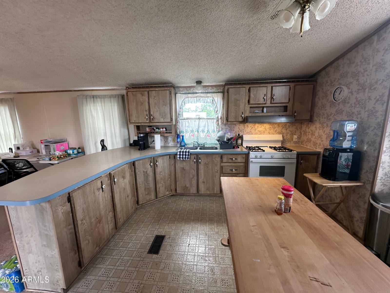 400 E Yuma Street, Huachuca City, AZ 85616 — photo 10 of 29