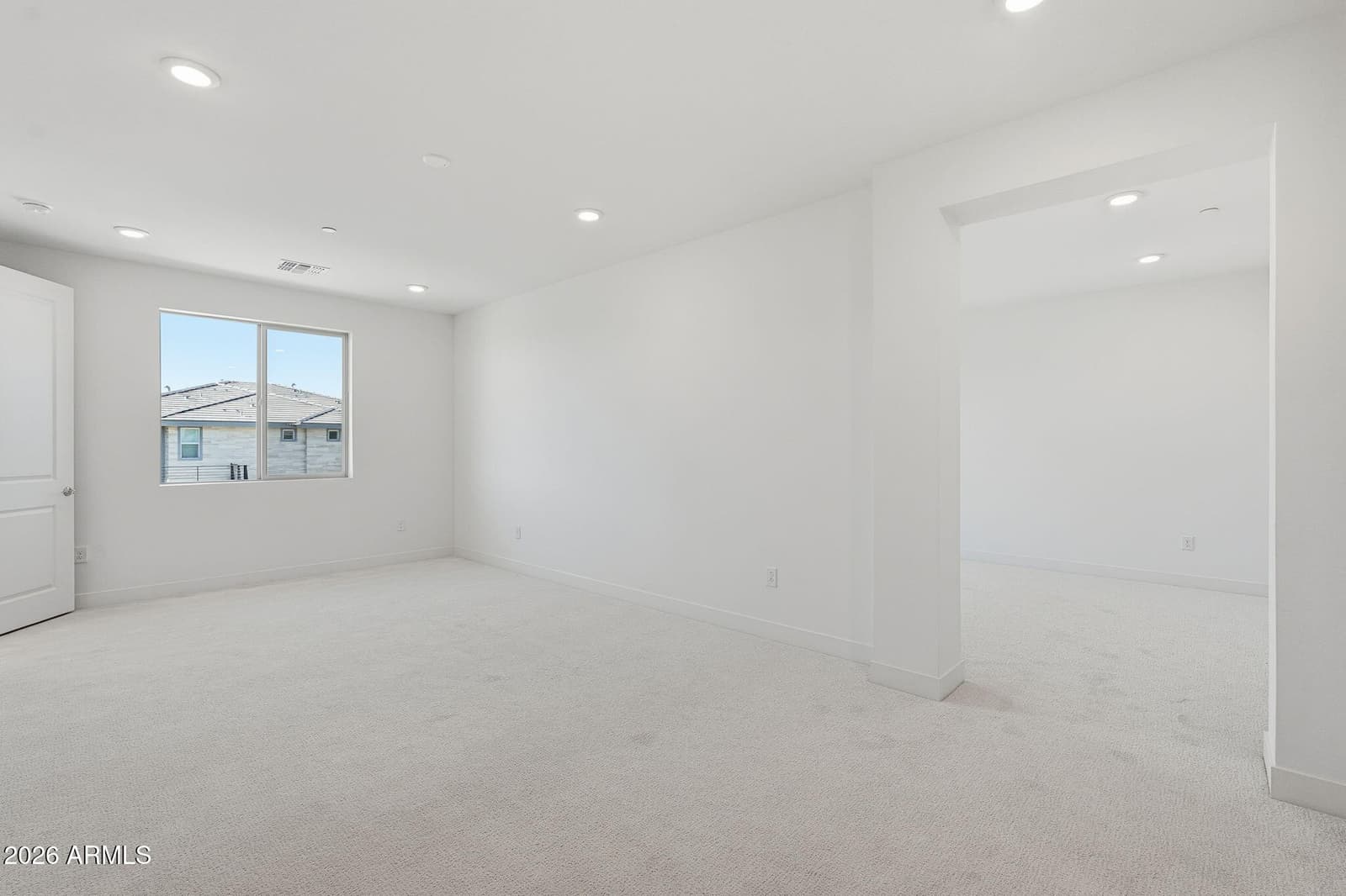 2121 W SONORAN DESERT Drive 75, Phoenix, AZ 85085 — photo 14 of 31