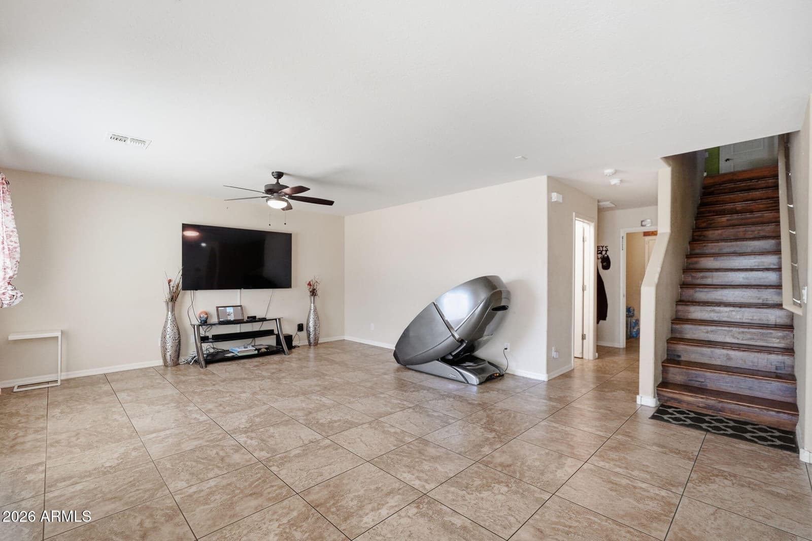 5603 S 27TH Drive, Phoenix, AZ 85041 — photo 9 of 27