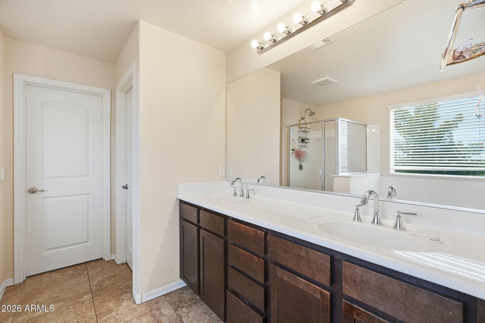 5603 S 27TH Drive, Phoenix, AZ 85041 — photo 18 of 27