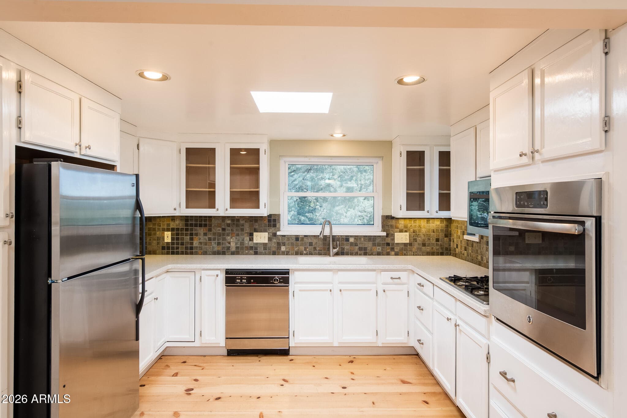 25 BUENA VISTA Lane, Sedona, AZ 86336 — photo 15 of 60