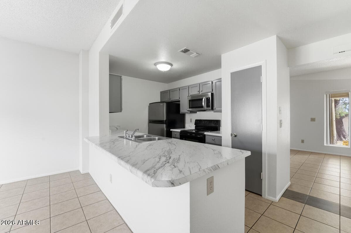 4114 E Union Hills Drive 1004, Phoenix, AZ 85050 — photo 11 of 52