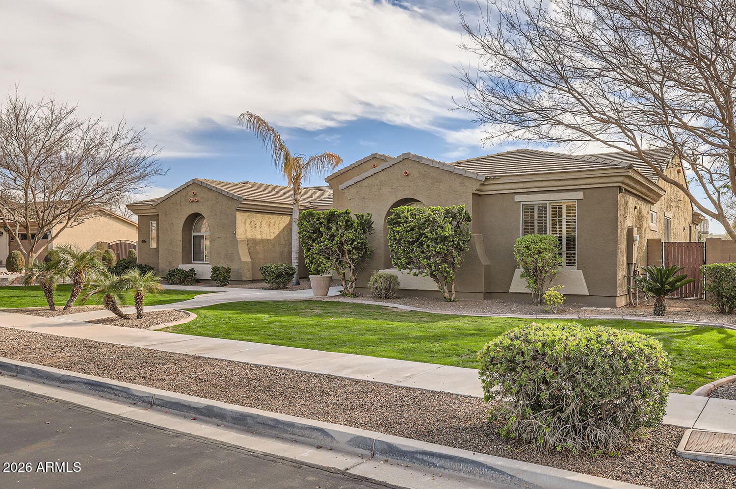 8115 W SAN MIGUEL Avenue, Glendale, AZ 85303 — photo 5 of 38