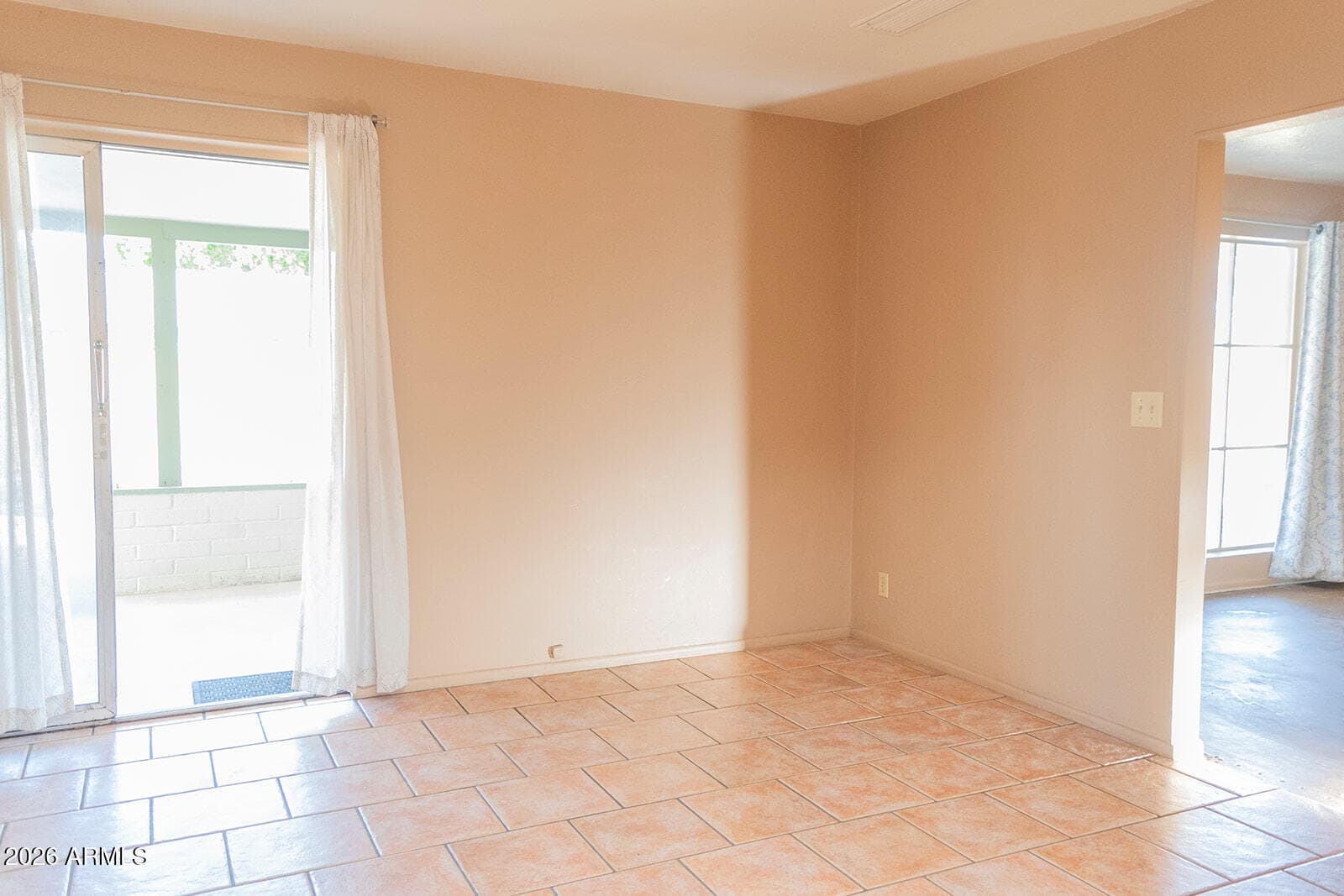 3502 W NORTHVIEW Avenue, Phoenix, AZ 85051 — photo 10 of 44