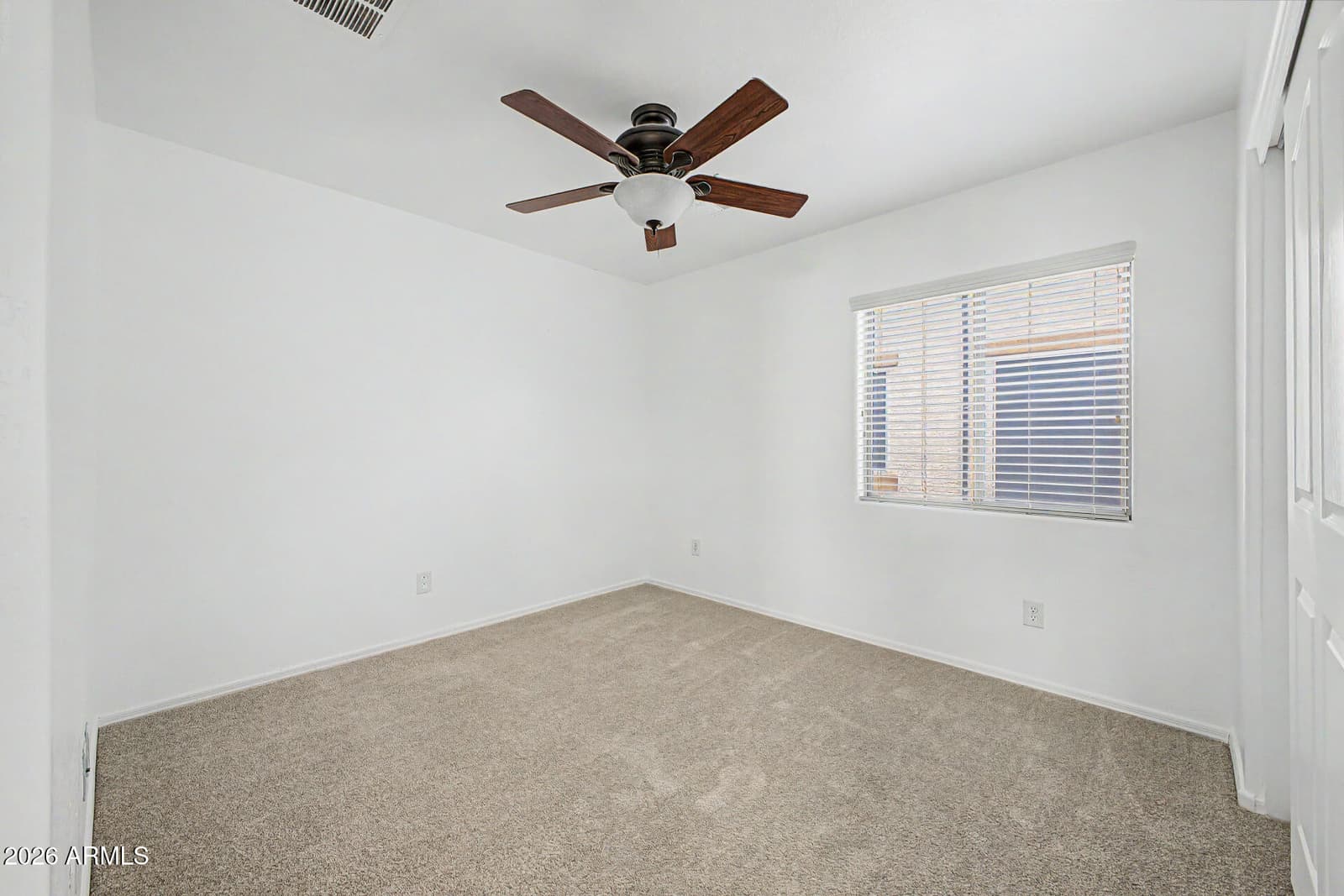 2323 W HUNTER Court, Phoenix, AZ 85085 — photo 23 of 33