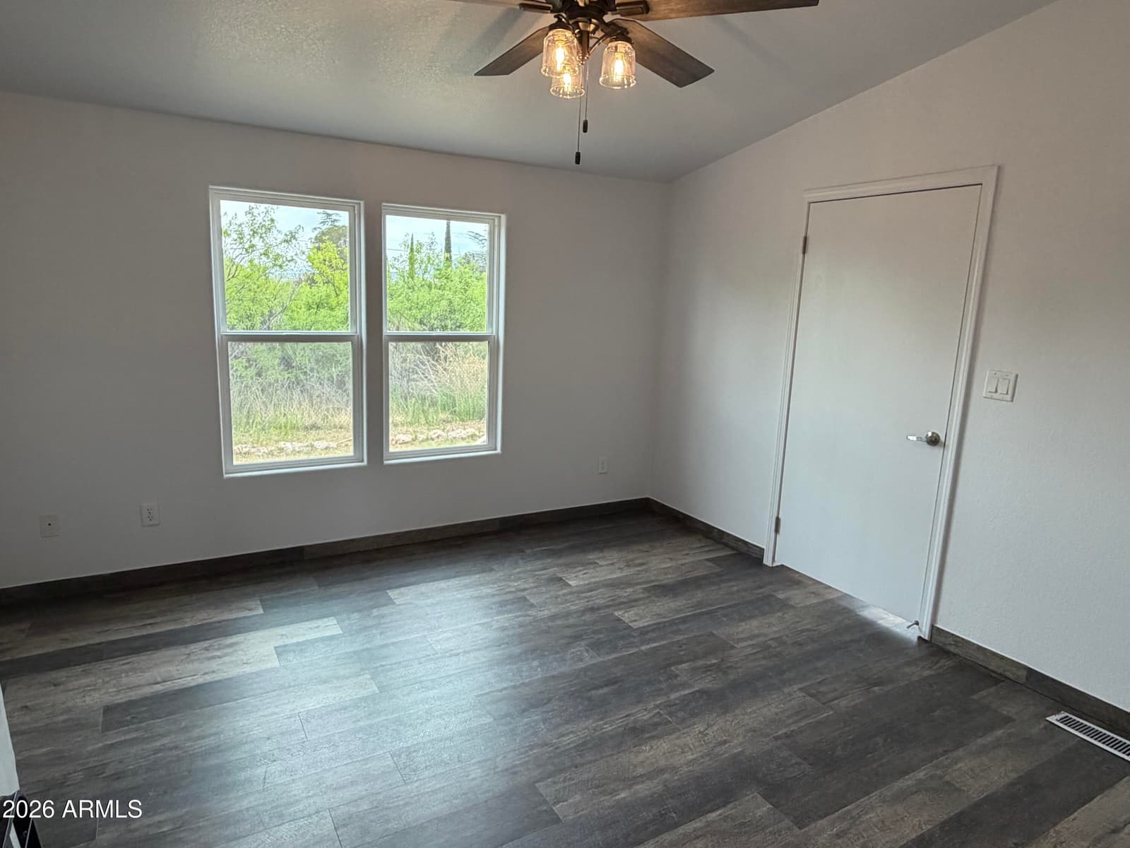 928 W AUSTIN Street, Bisbee, AZ 85603 — photo 12 of 29