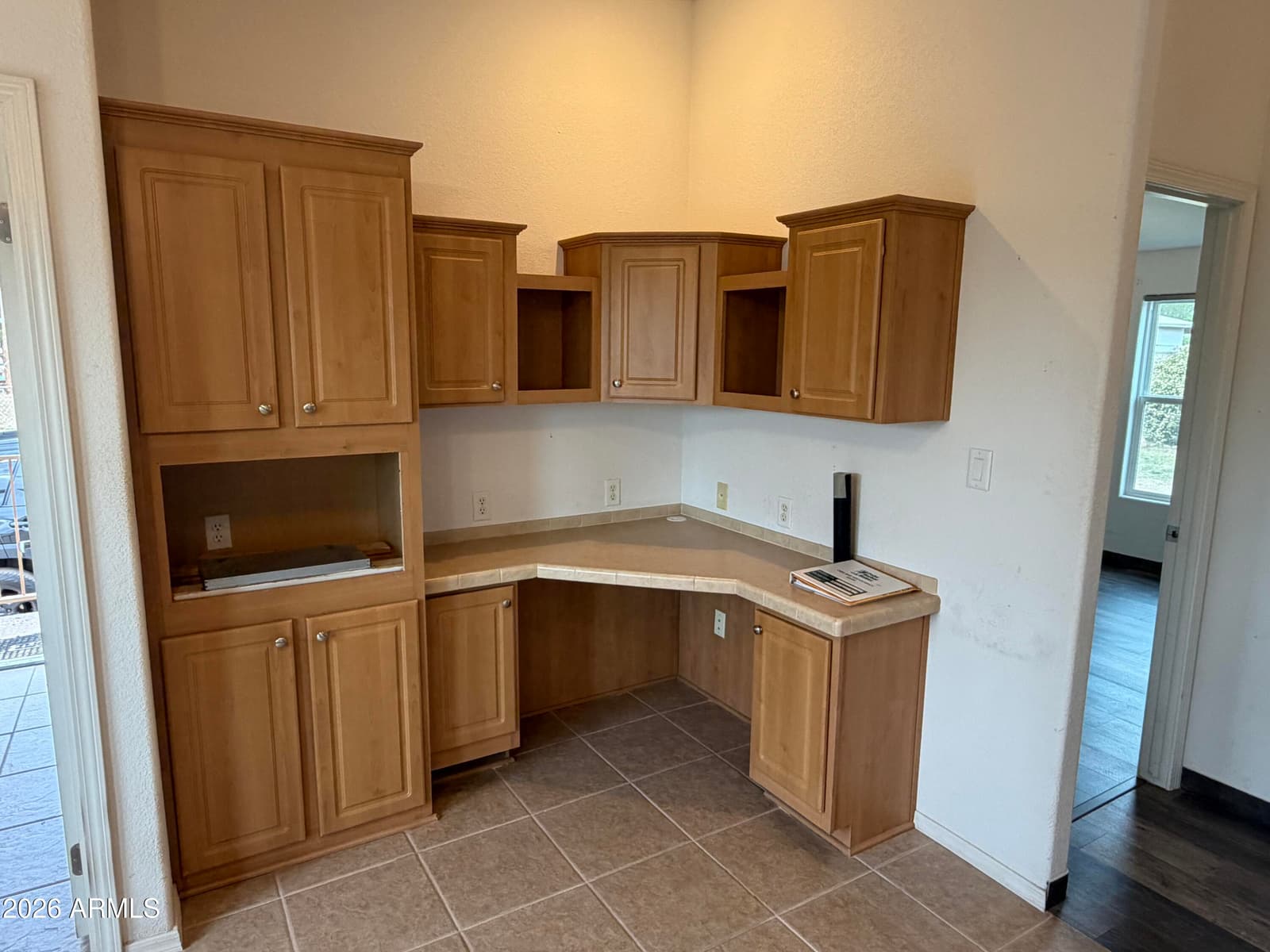 928 W AUSTIN Street, Bisbee, AZ 85603 — photo 9 of 29
