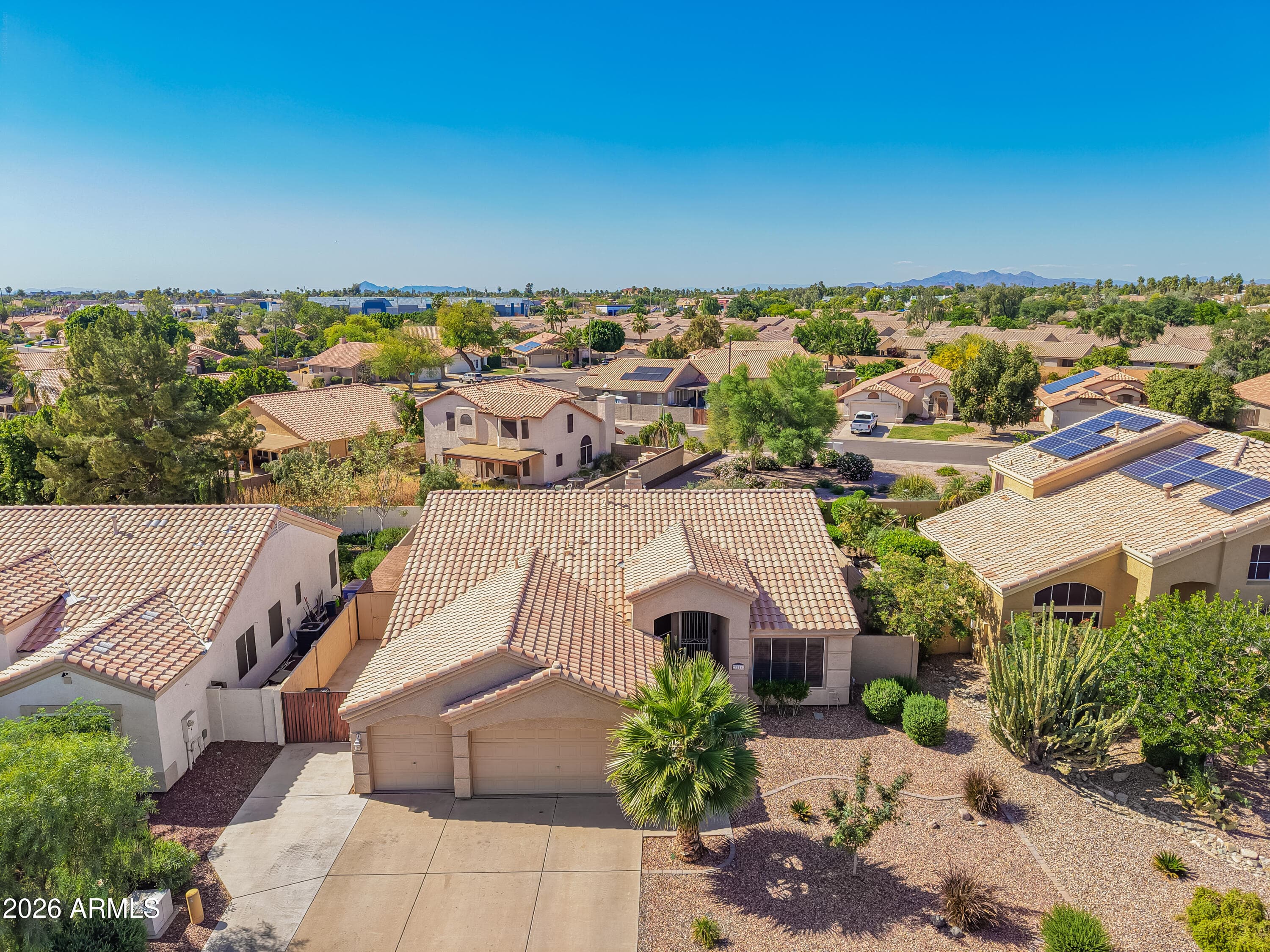 2246 S REVOLTA, Mesa, AZ 85209 — photo 5 of 26