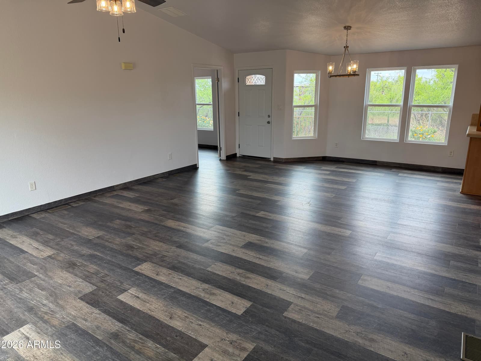 928 W AUSTIN Street, Bisbee, AZ 85603 — photo 5 of 29