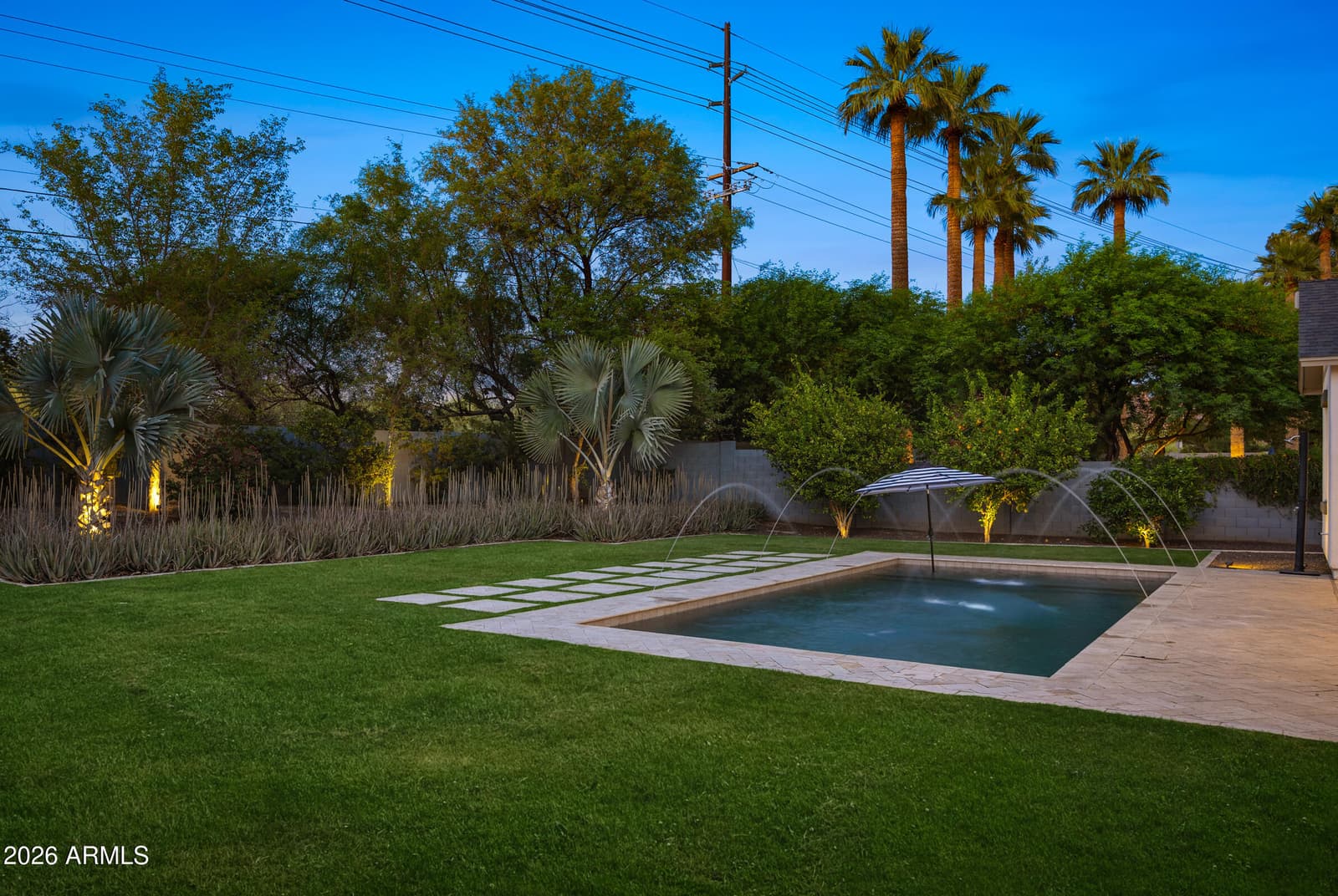 3550 E OREGON Avenue, Phoenix, AZ 85018 — photo 43 of 44