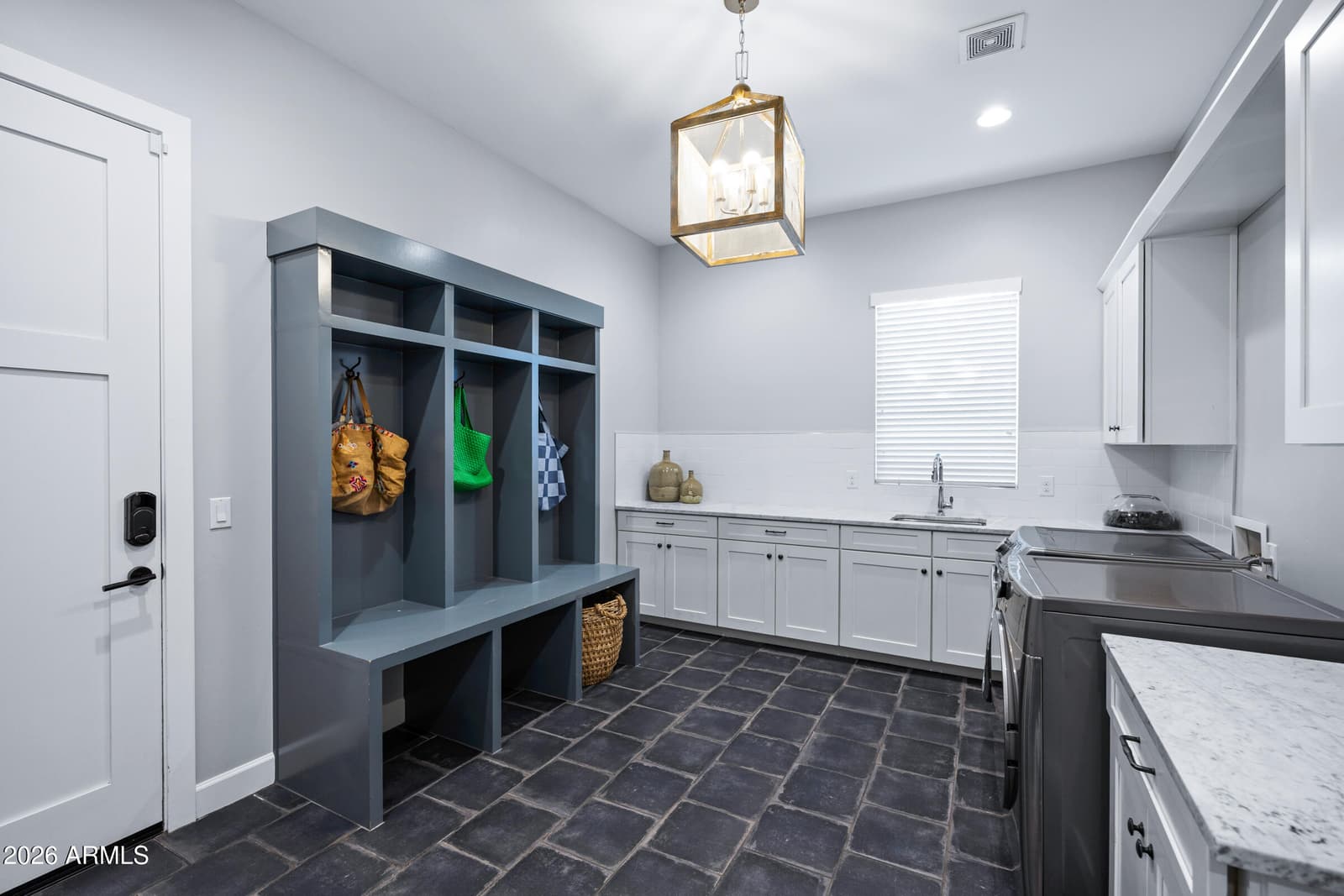 3550 E OREGON Avenue, Phoenix, AZ 85018 — photo 28 of 44