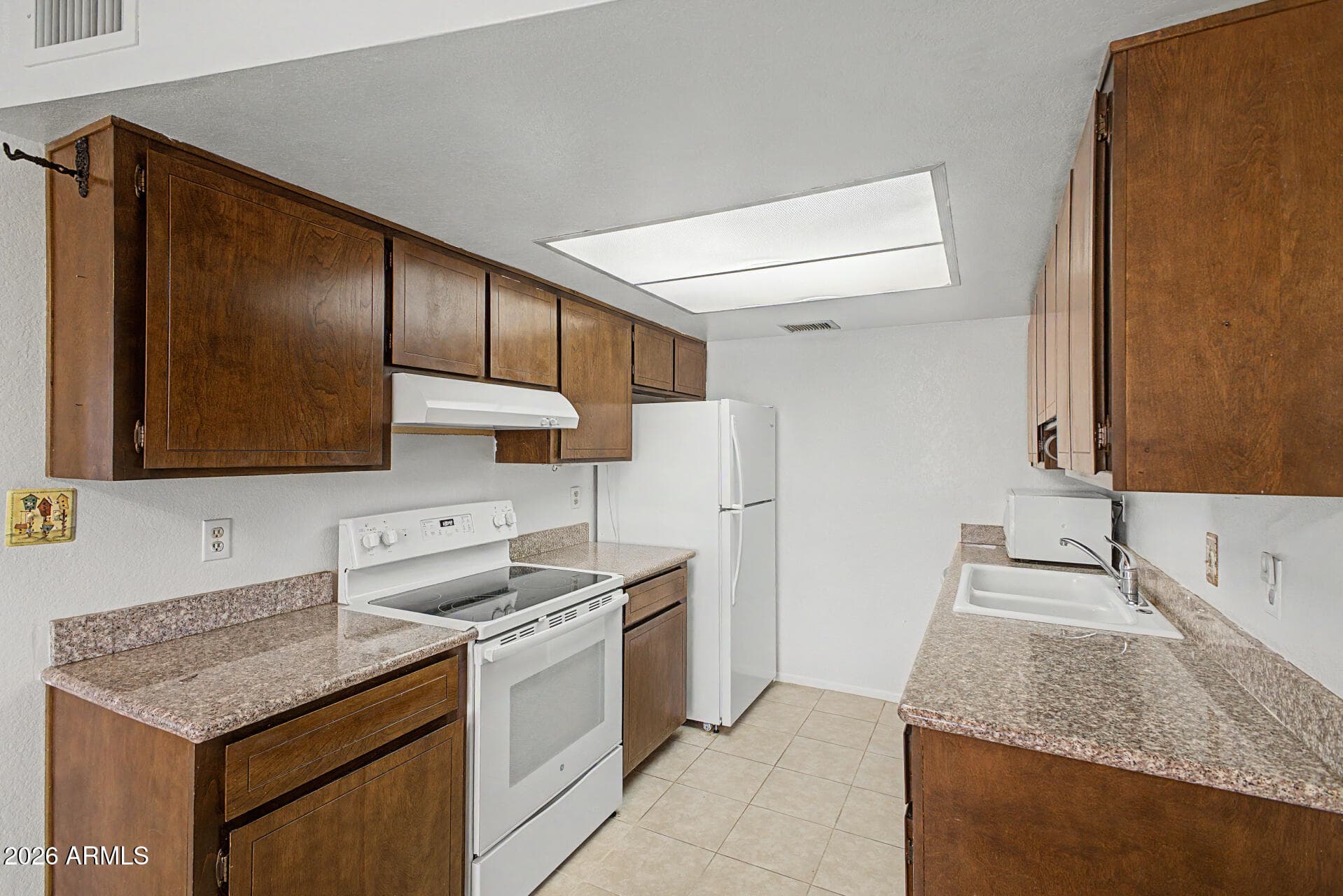 9605 W MOUNTAIN VIEW Road B, Peoria, AZ 85345 — photo 11 of 40