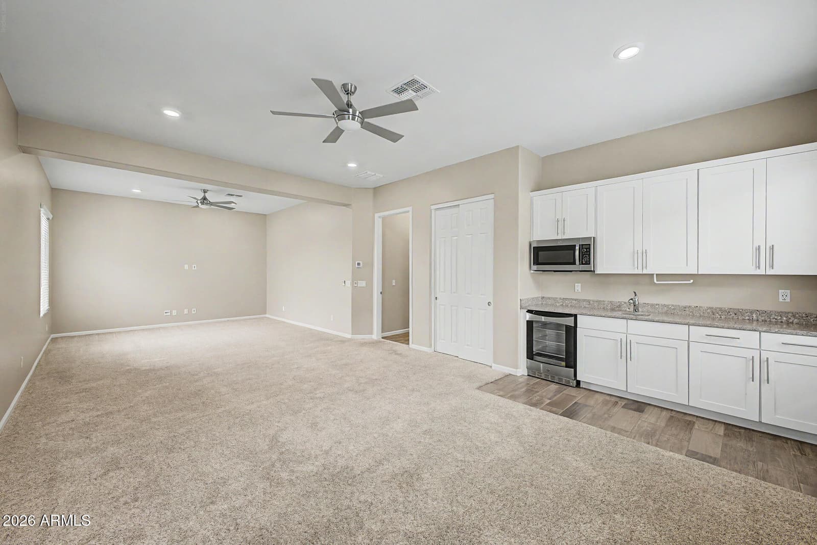 6618 W MADRE DEL ORO Drive, Phoenix, AZ 85083 — photo 6 of 50