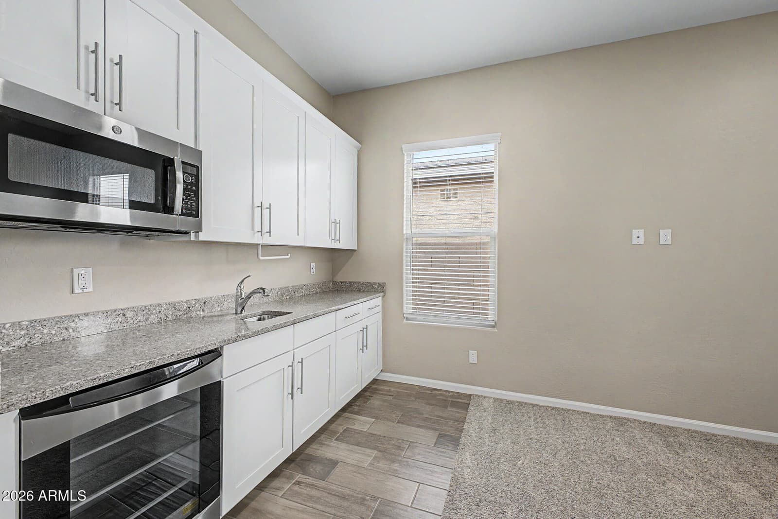 6618 W MADRE DEL ORO Drive, Phoenix, AZ 85083 — photo 12 of 50