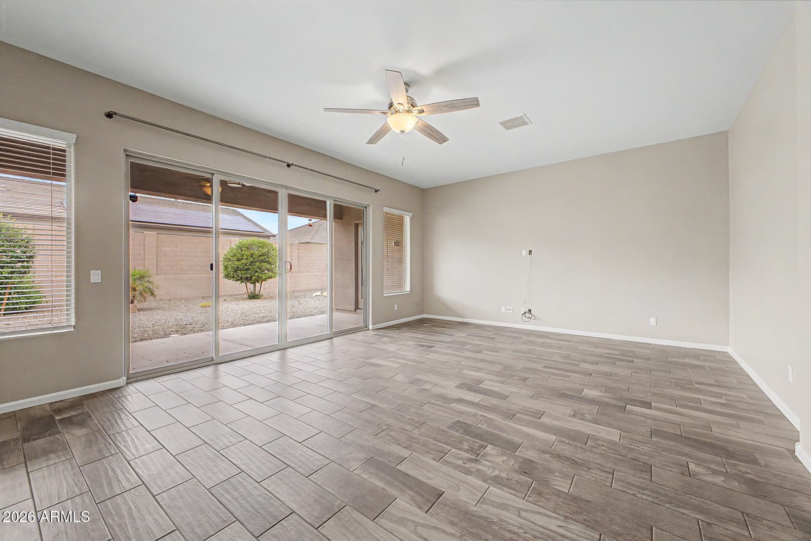 6618 W MADRE DEL ORO Drive, Phoenix, AZ 85083 — photo 4 of 50