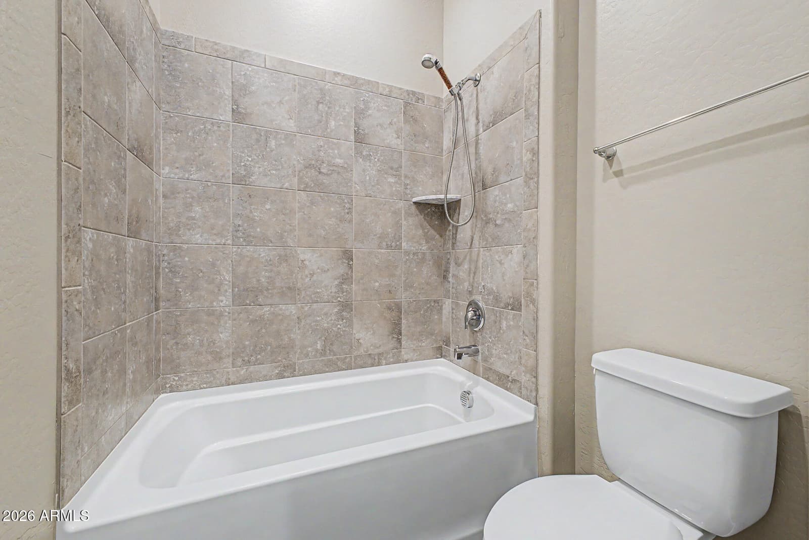 6618 W MADRE DEL ORO Drive, Phoenix, AZ 85083 — photo 35 of 50