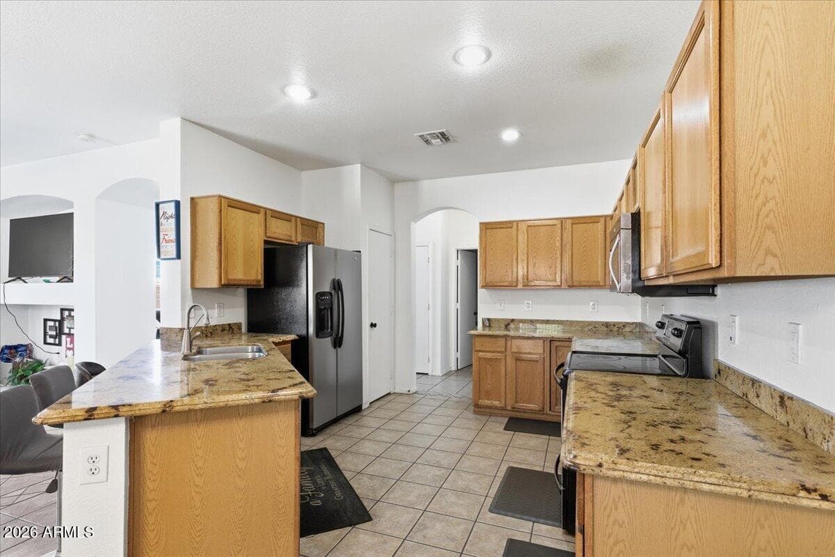 4740 E MOUNTAIN VISTA Drive, Phoenix, AZ 85048 — photo 7 of 31