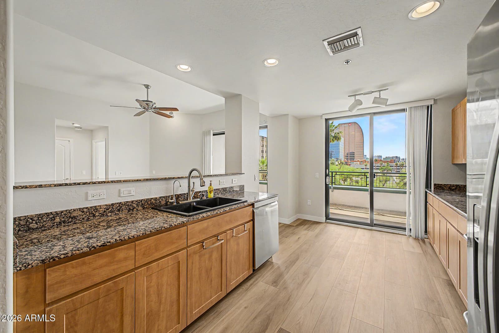 16 W ENCANTO Boulevard 312, Phoenix, AZ 85003 — photo 11 of 52