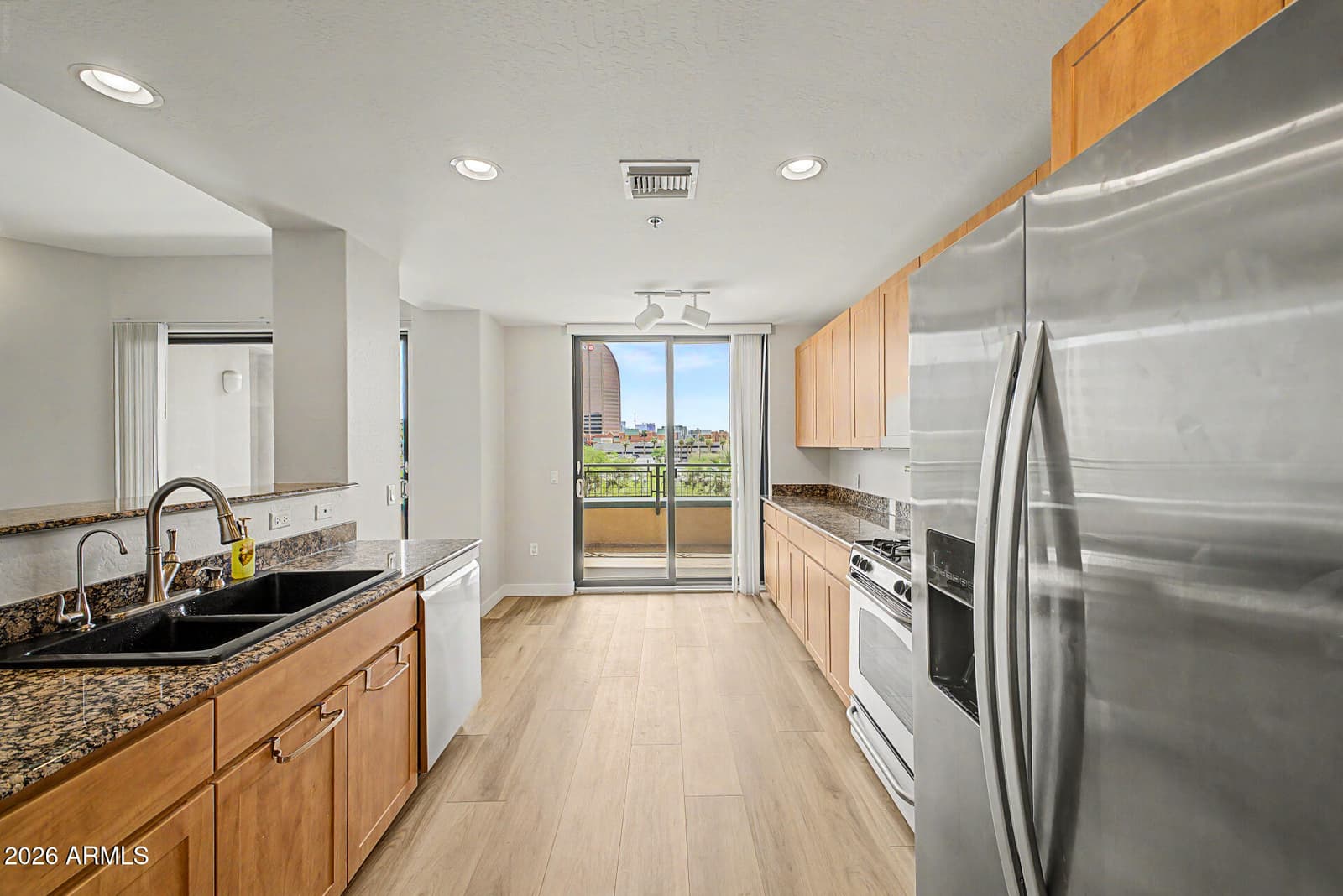16 W ENCANTO Boulevard 312, Phoenix, AZ 85003 — photo 12 of 52