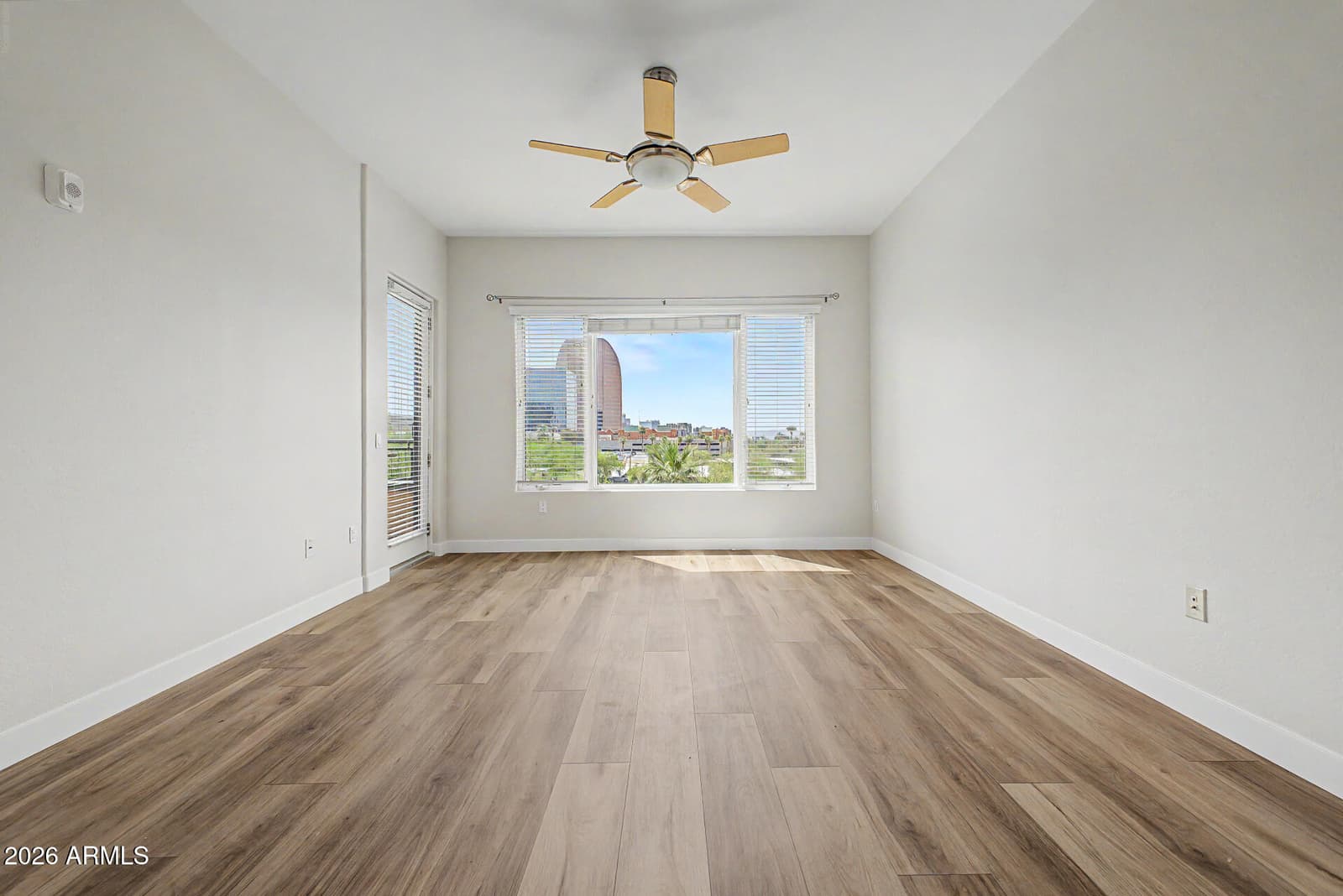 16 W ENCANTO Boulevard 312, Phoenix, AZ 85003 — photo 18 of 52