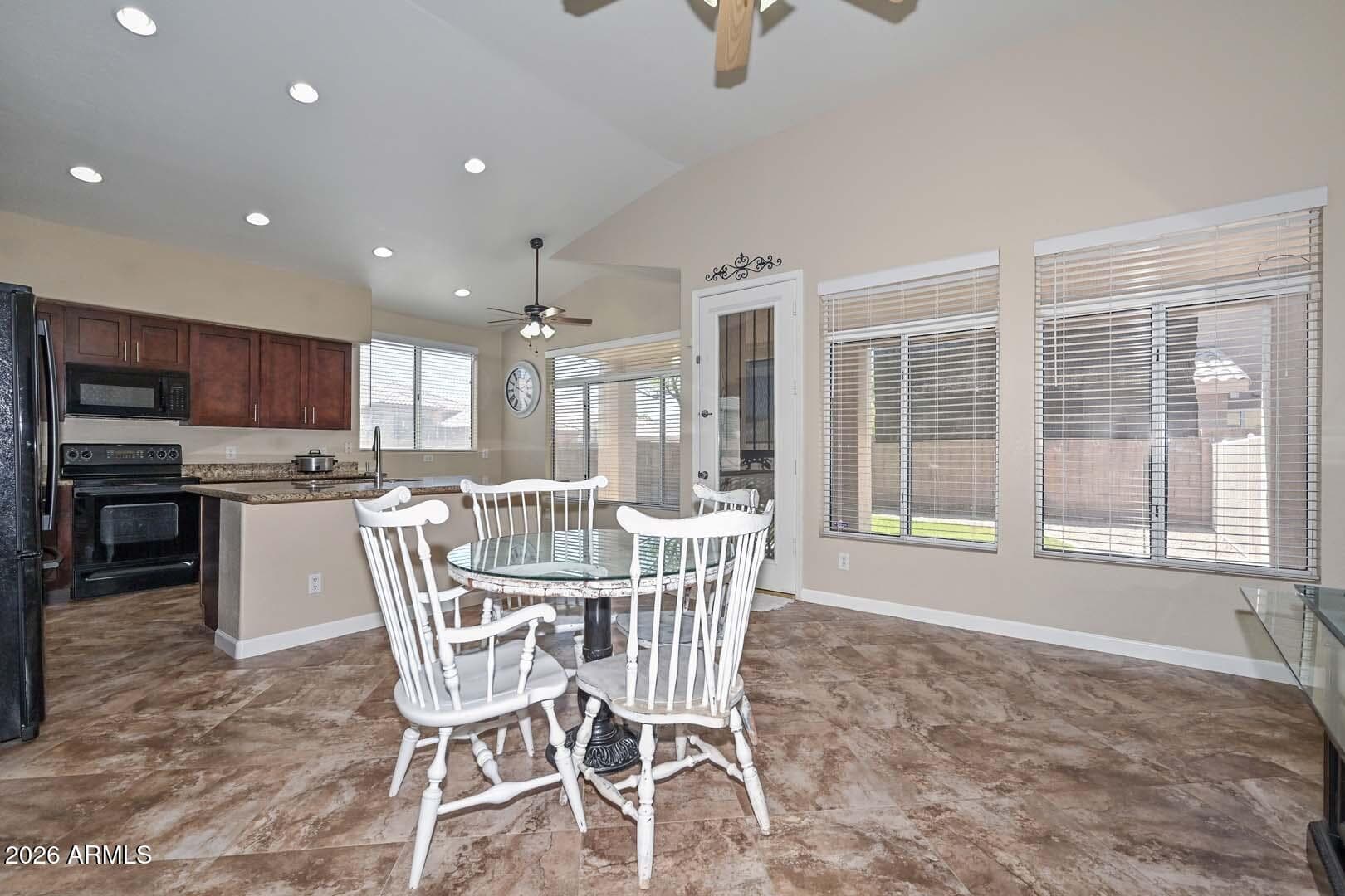 7444 W FOOTHILL Drive, Glendale, AZ 85310 — photo 15 of 46