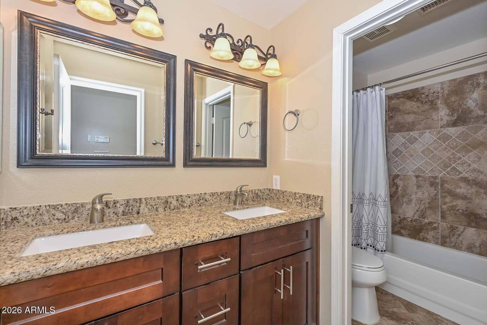 7444 W FOOTHILL Drive, Glendale, AZ 85310 — photo 6 of 46