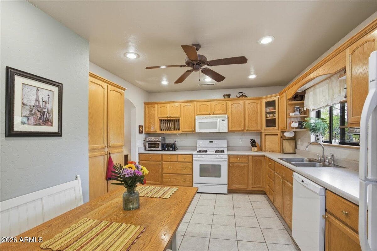 732 W ROAD 1 N, Chino Valley, AZ 86323 — photo 12 of 40