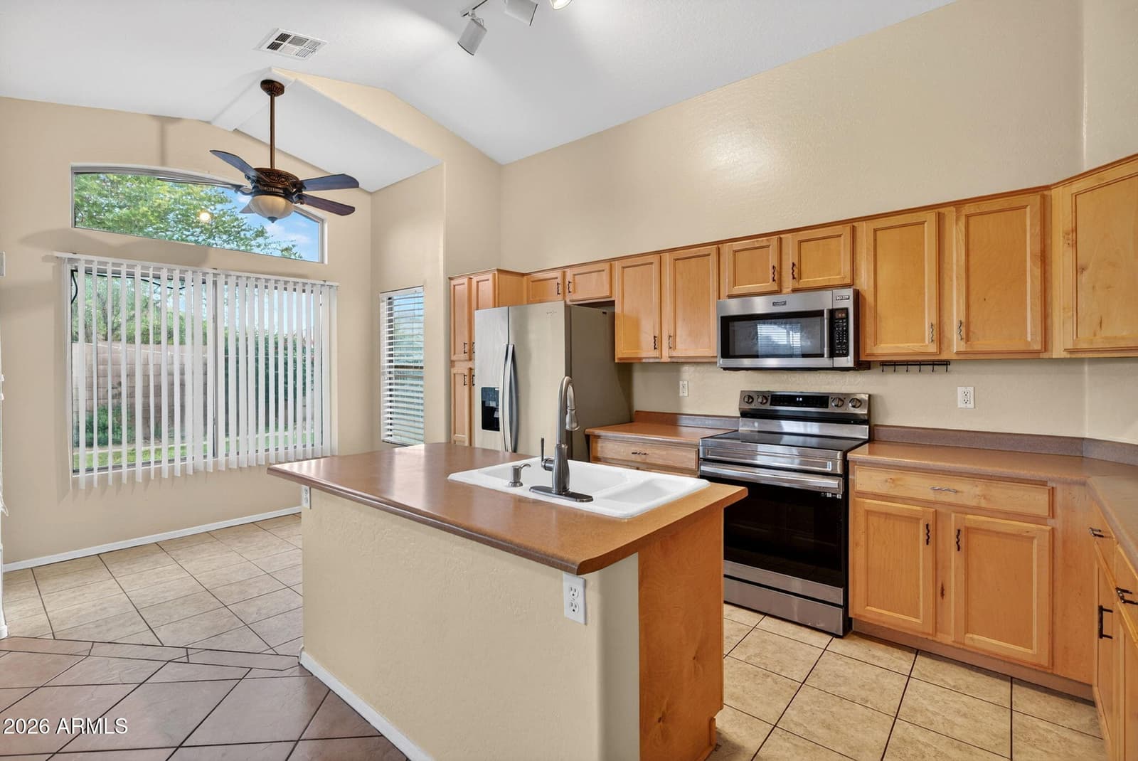 14871 W WATSON Lane, Surprise, AZ 85379 — photo 14 of 47